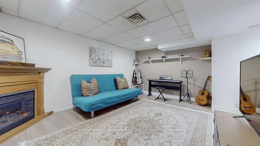 Photo 29 of 25 Sandusky Crescent, Aurora, Aurora Highlands — HOMEH