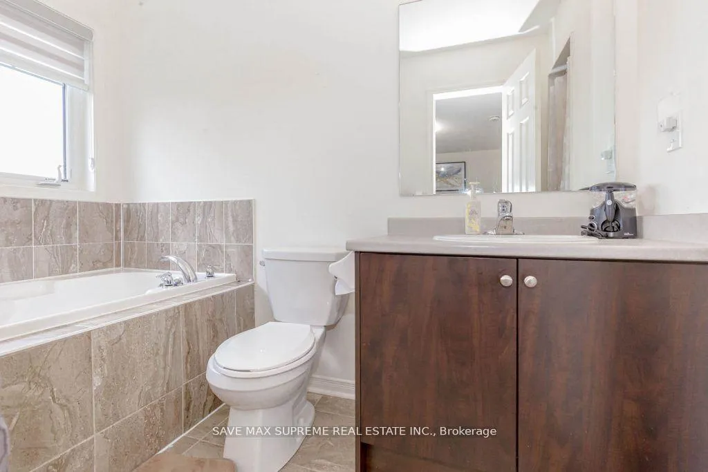 Photo 28 of 34 Coxhead Lane, Ajax, Central — HOMEH