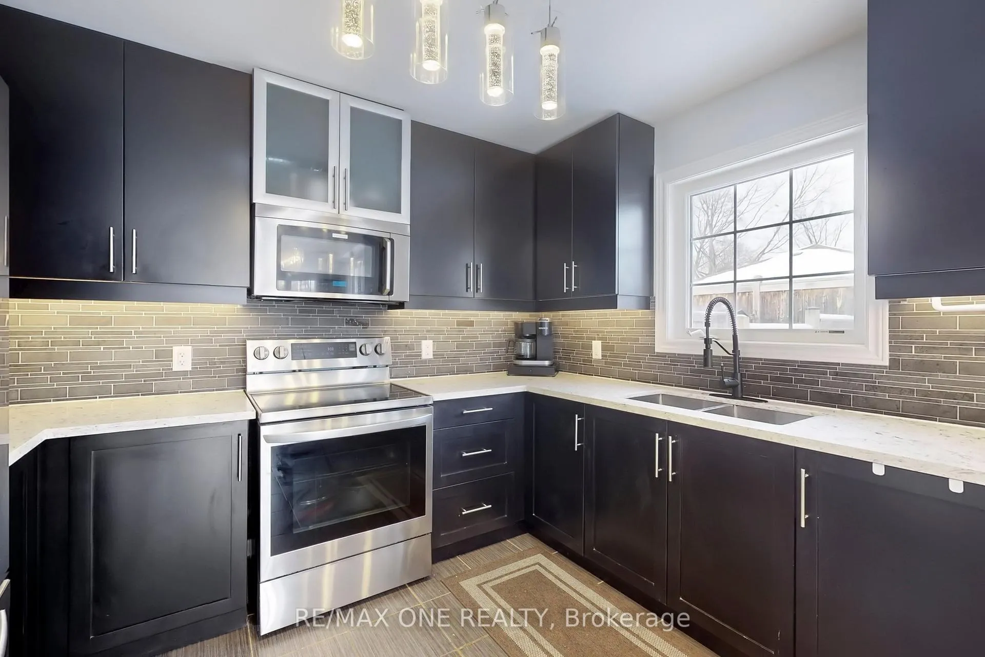 Photo 19 of 2 Westmore Street, Clarington, Courtice — HOMEH