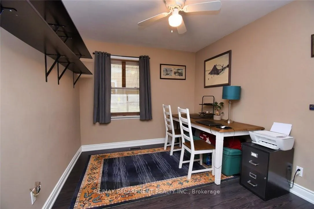 Photo 12 of 16 Margaret Street, Hamilton, Waterdown — HOMEH