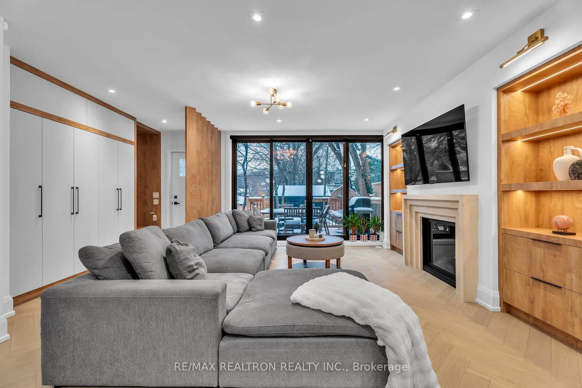 Photo 12 of 146 Arlington Avenue, Toronto, Oakwood Village — HOMEH