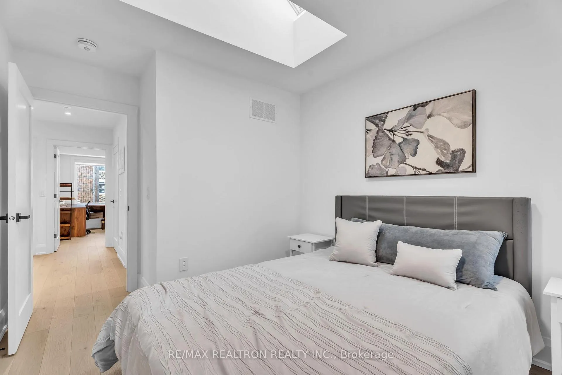 Photo 24 of 146 Arlington Avenue, Toronto, Oakwood Village — HOMEH