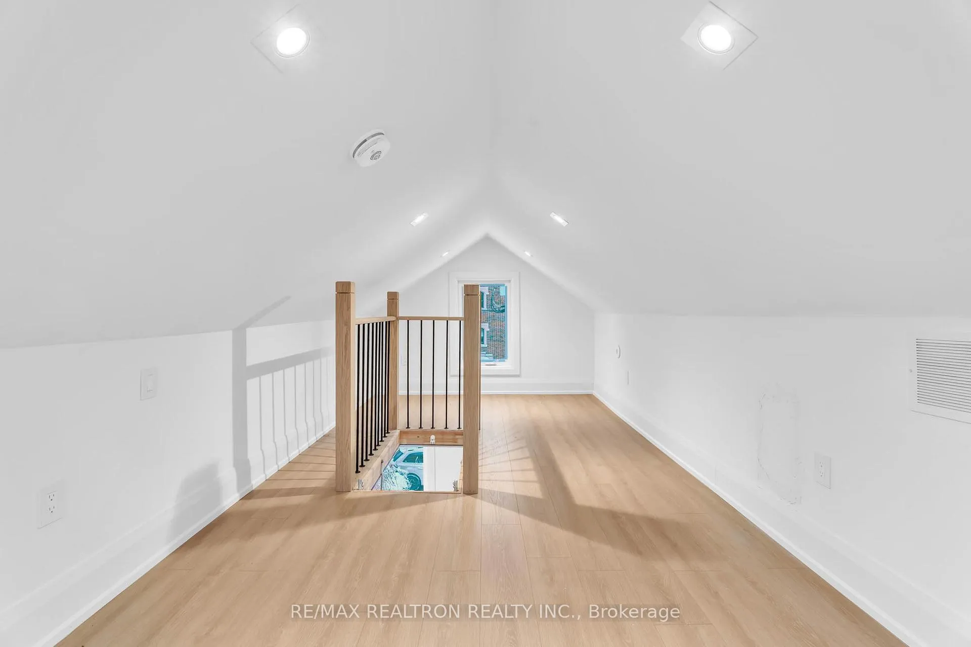 Photo 29 of 146 Arlington Avenue, Toronto, Oakwood Village — HOMEH