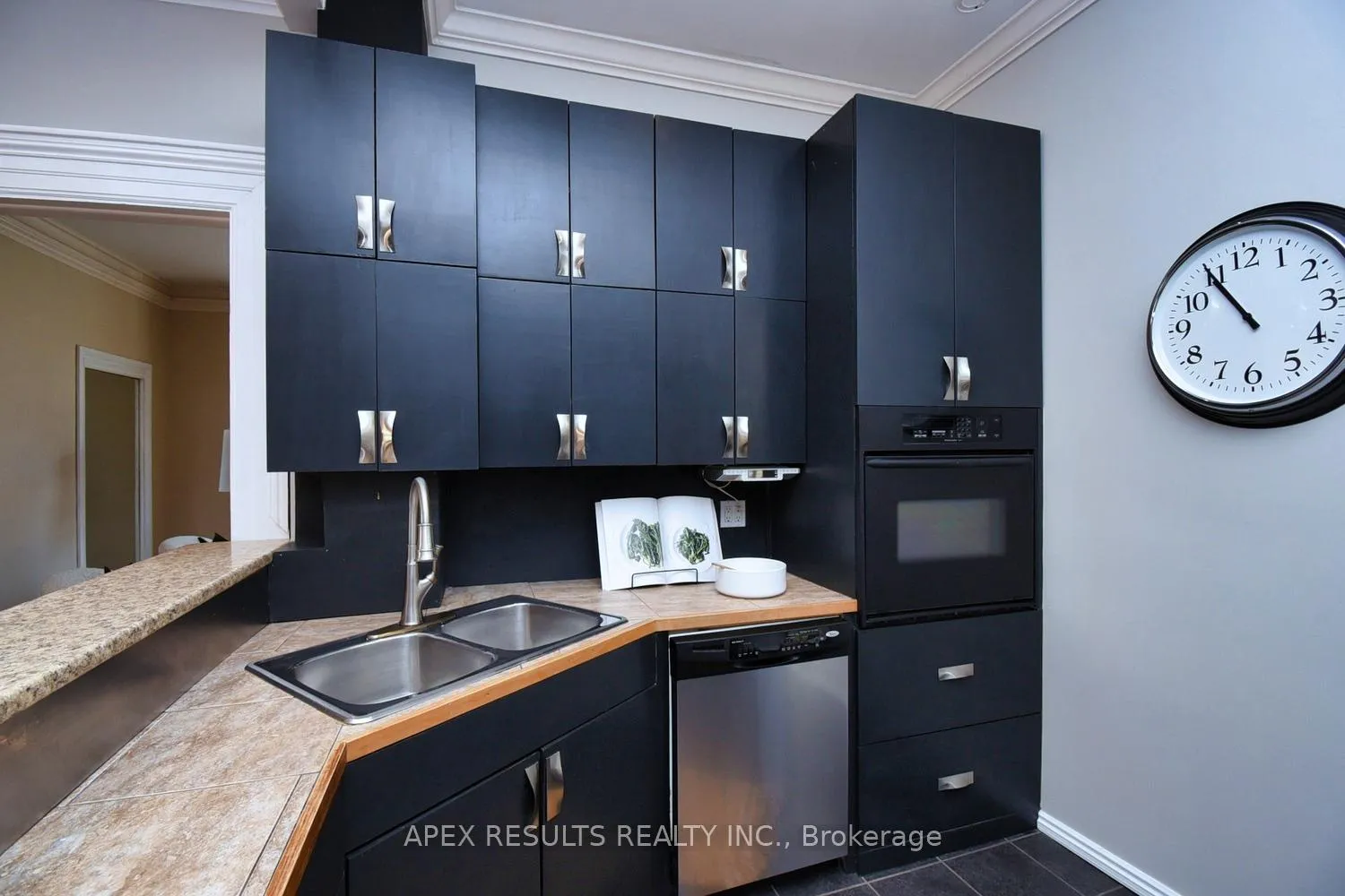 Photo 13 of 332 King Street W, Hamilton, Dundas — HOMEH