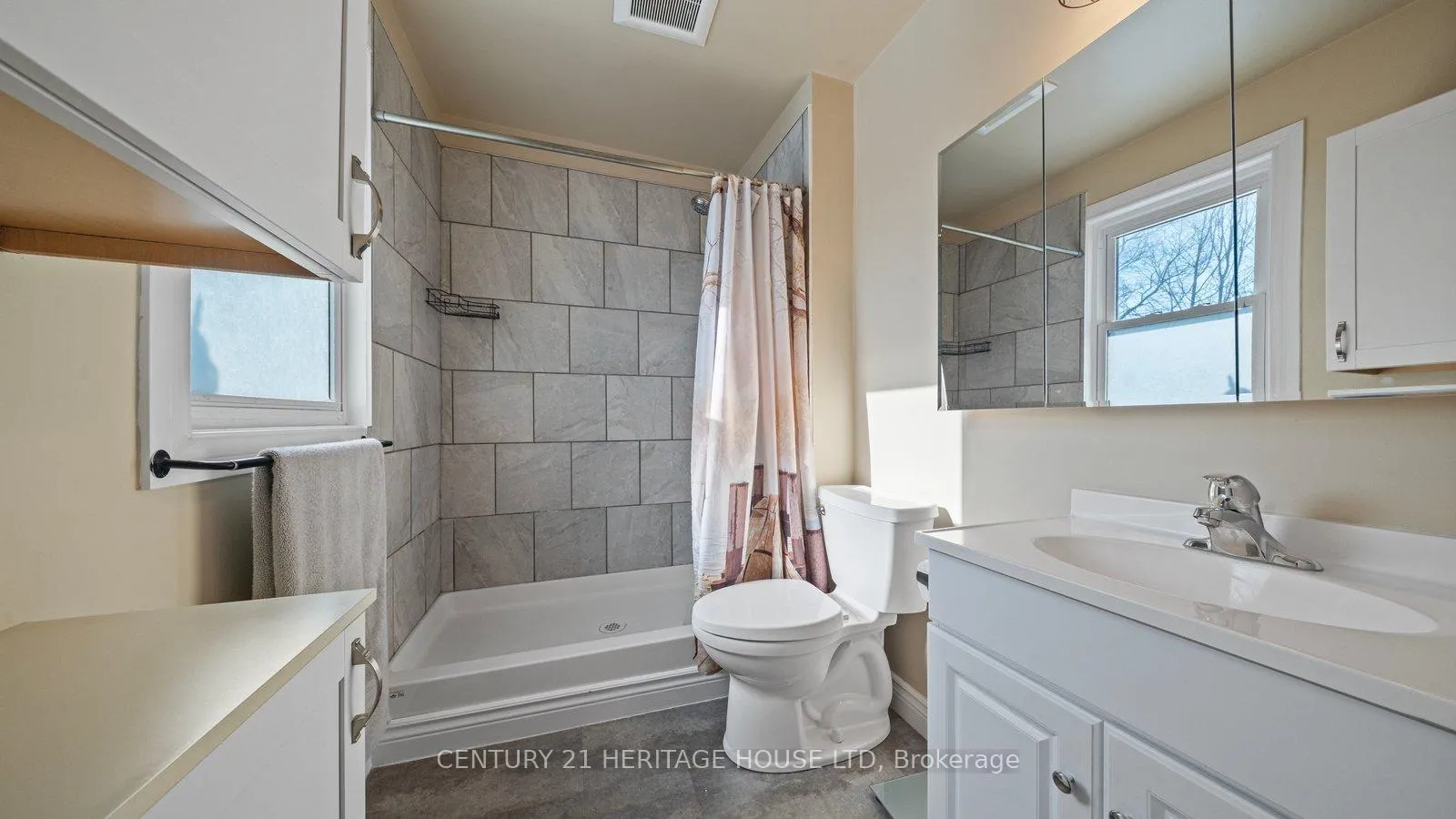 Photo 15 of 80 Aberdeen Avenue, Brantford — HOMEH