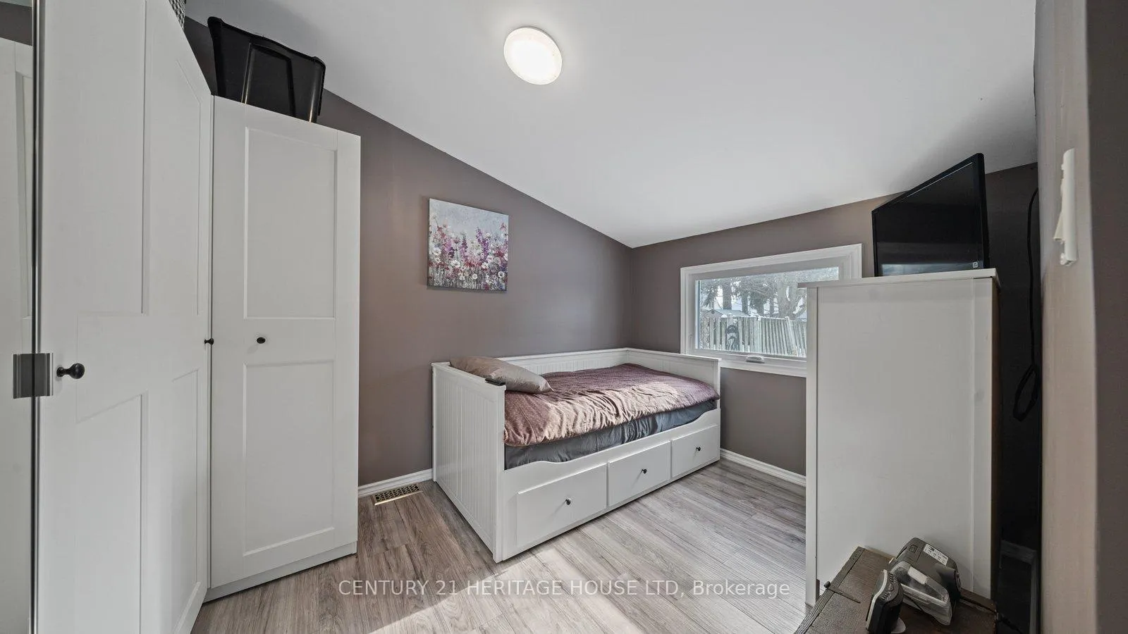 Photo 22 of 80 Aberdeen Avenue, Brantford — HOMEH