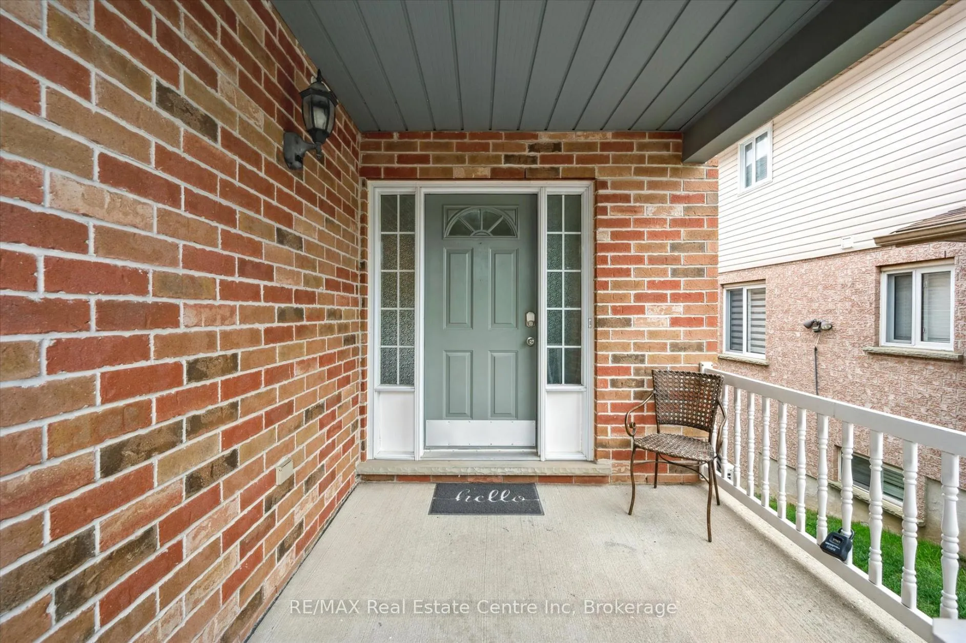 Photo 2 of 266 Briarmeadow Drive, Kitchener, Idlewood — HOMEH