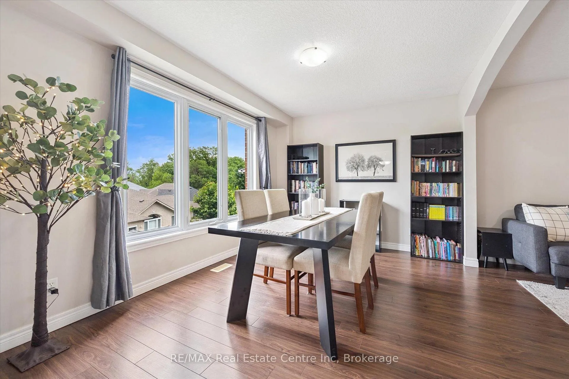 Photo 6 of 266 Briarmeadow Drive, Kitchener, Idlewood — HOMEH