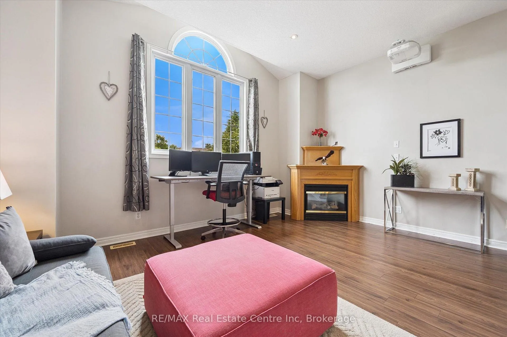 Photo 14 of 266 Briarmeadow Drive, Kitchener, Idlewood — HOMEH