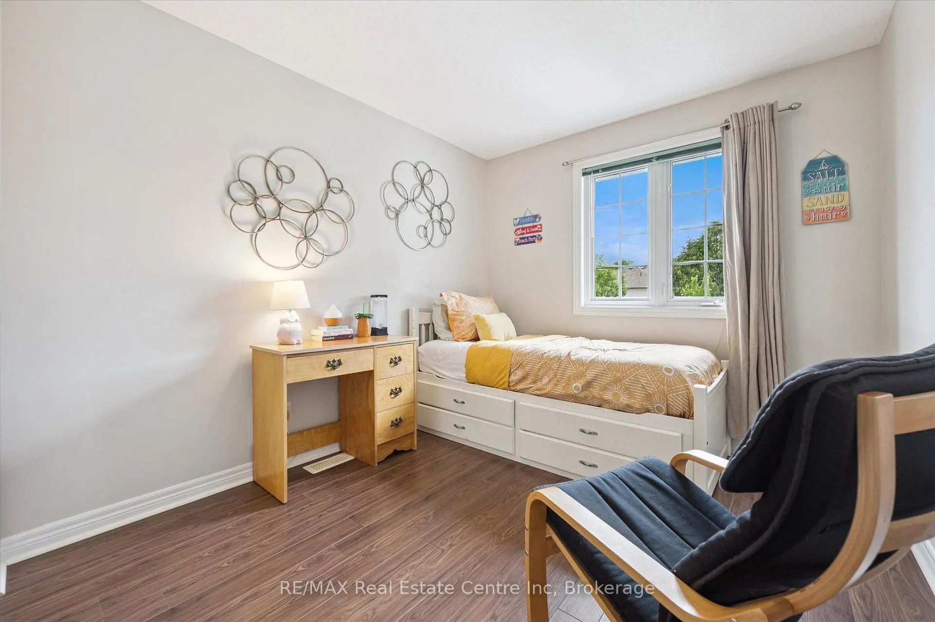 Photo 18 of 266 Briarmeadow Drive, Kitchener, Idlewood — HOMEH
