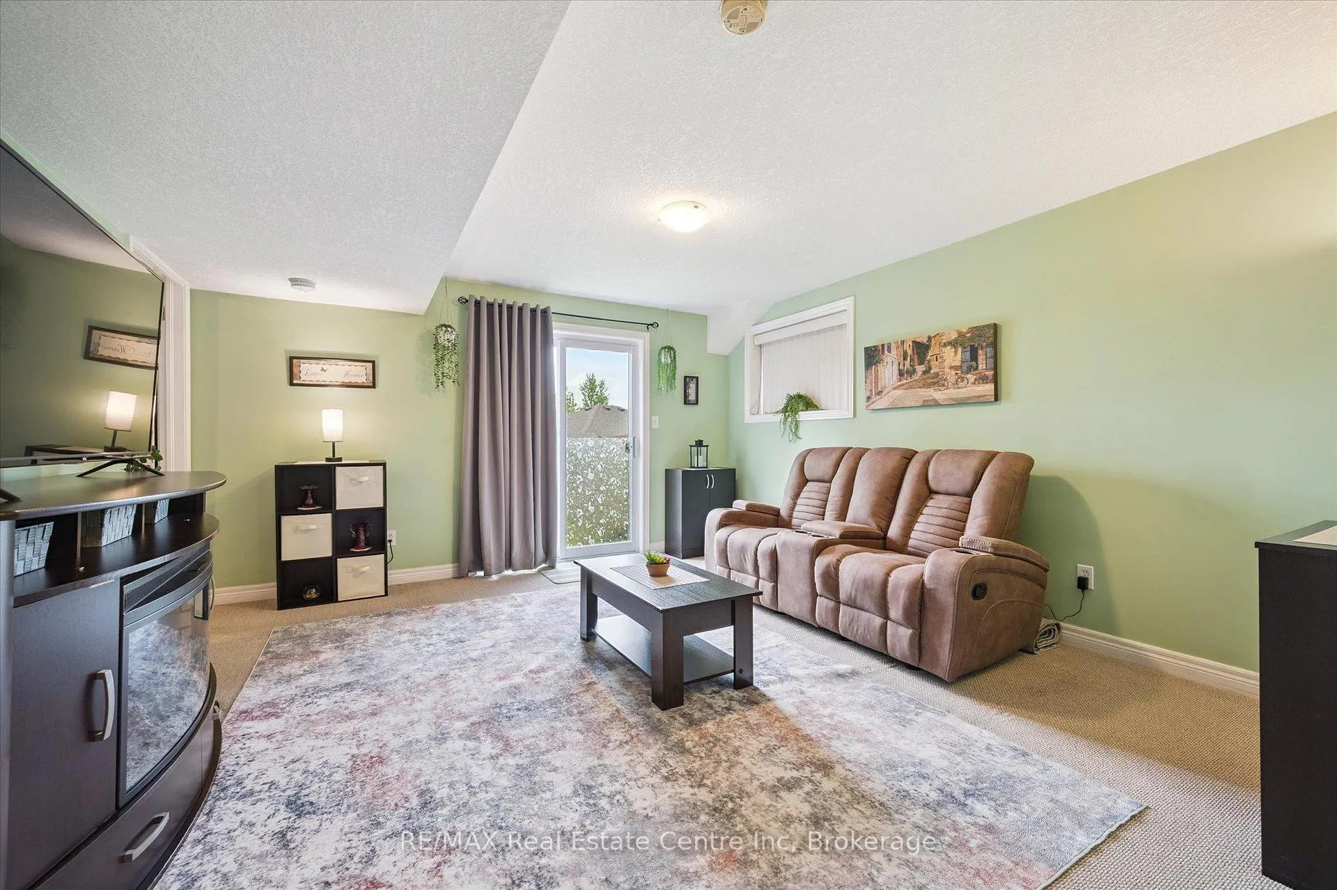 Photo 22 of 266 Briarmeadow Drive, Kitchener, Idlewood — HOMEH