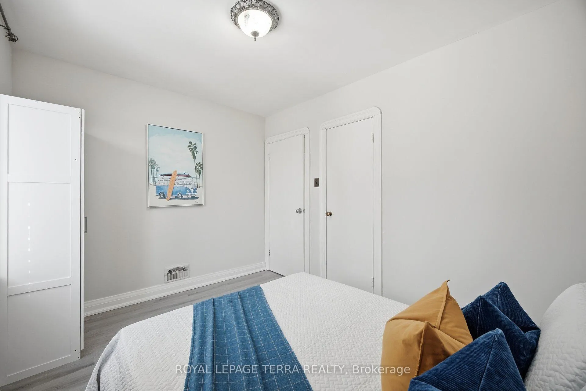 Photo 21 of 742 Ritson Road S, Oshawa, Lakeview — HOMEH