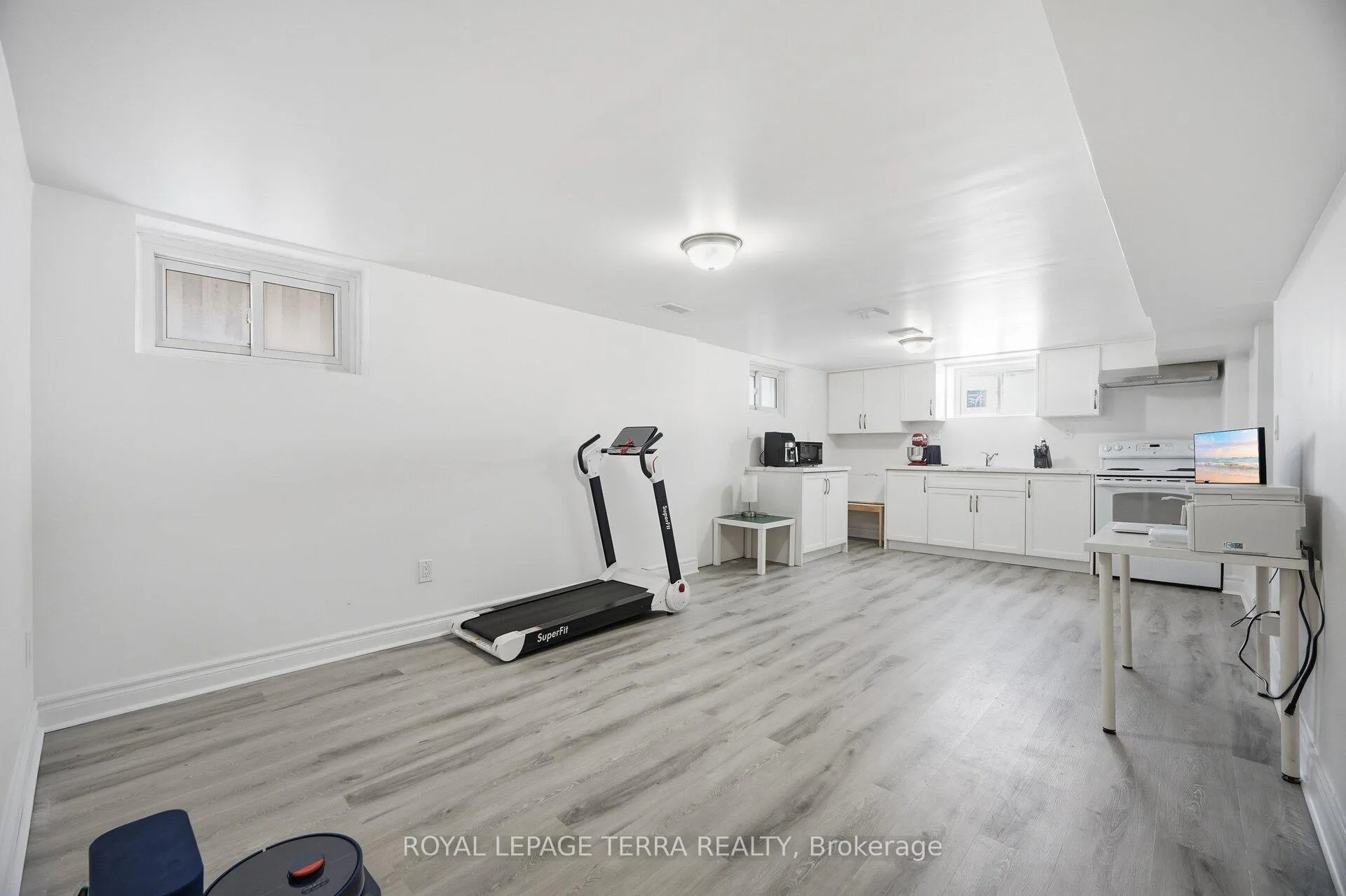 Photo 30 of 742 Ritson Road S, Oshawa, Lakeview — HOMEH