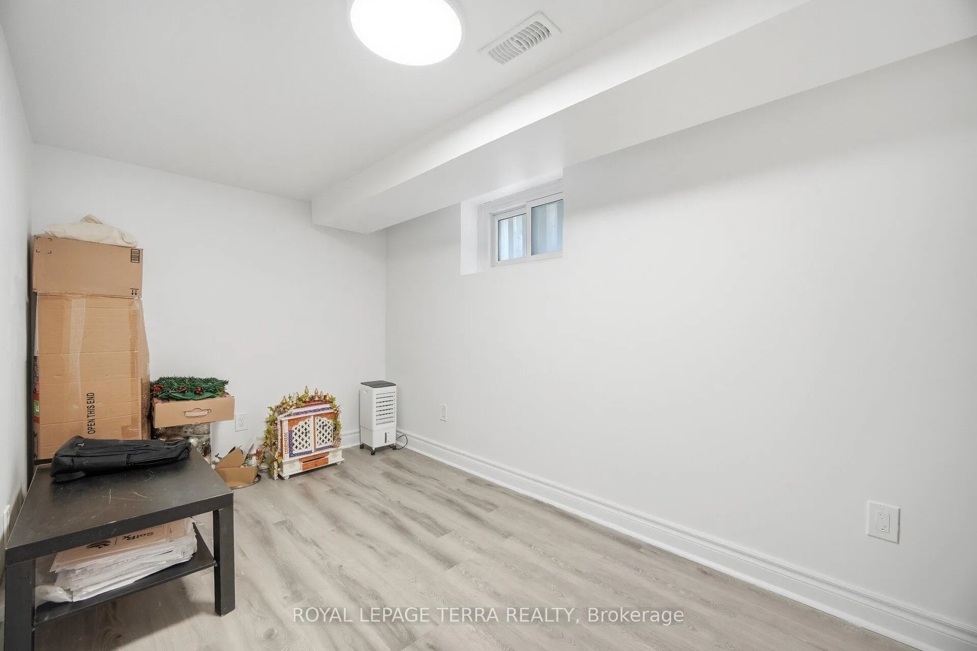 Photo 36 of 742 Ritson Road S, Oshawa, Lakeview — HOMEH