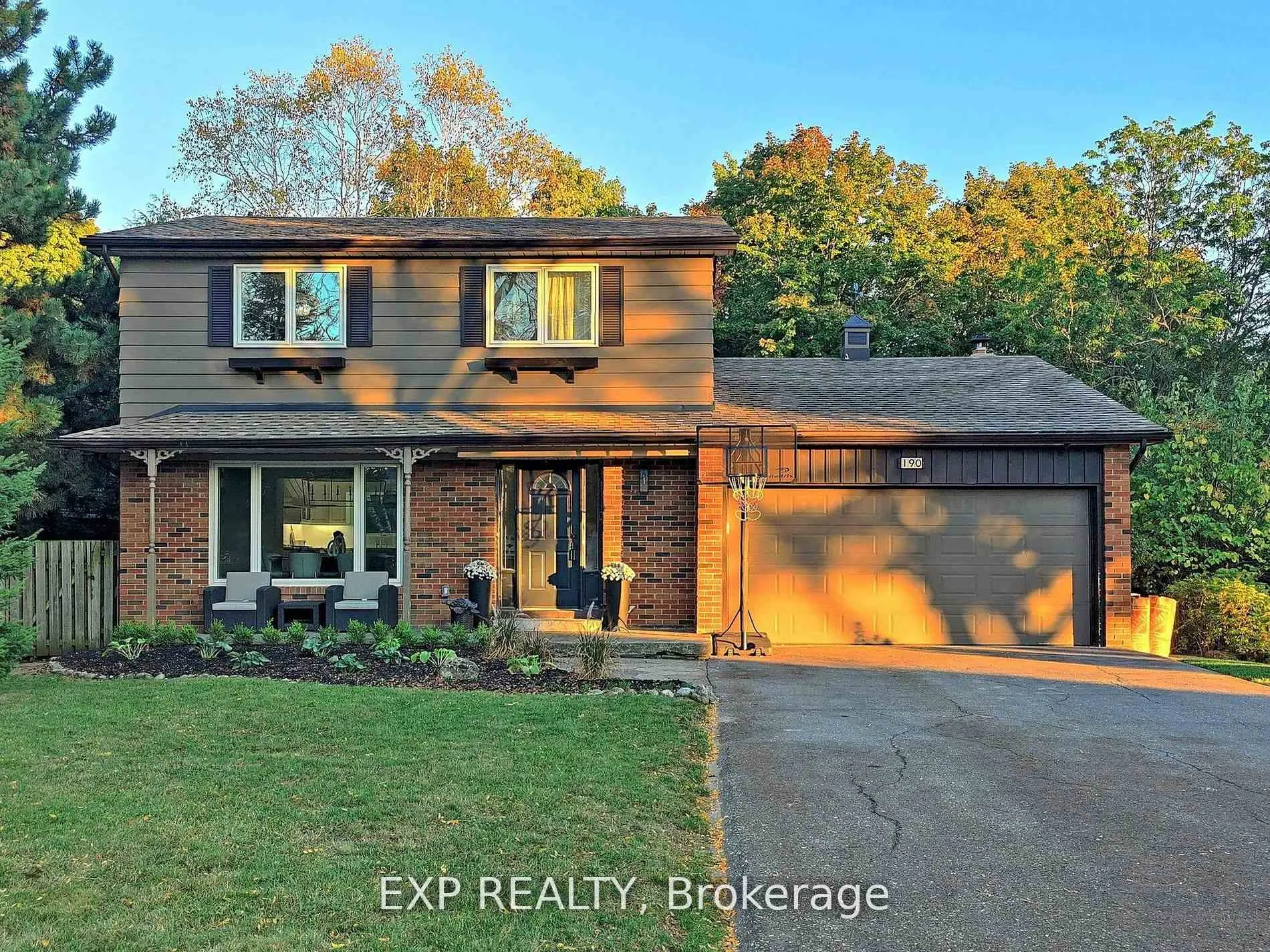 Photo 1 of 190 Crestwood Road, Caledon, Bolton North — HOMEH