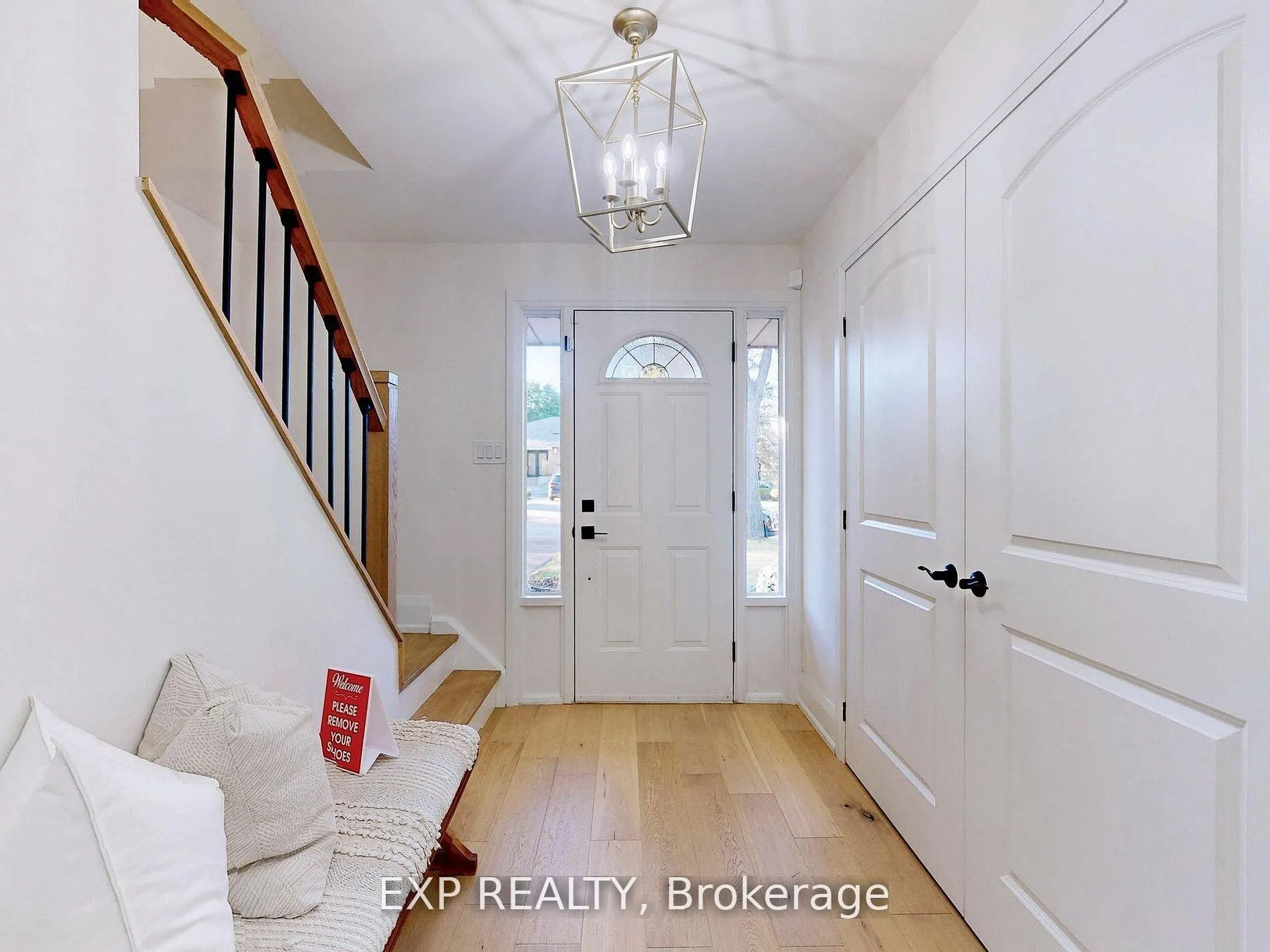 Photo 17 of 190 Crestwood Road, Caledon, Bolton North — HOMEH