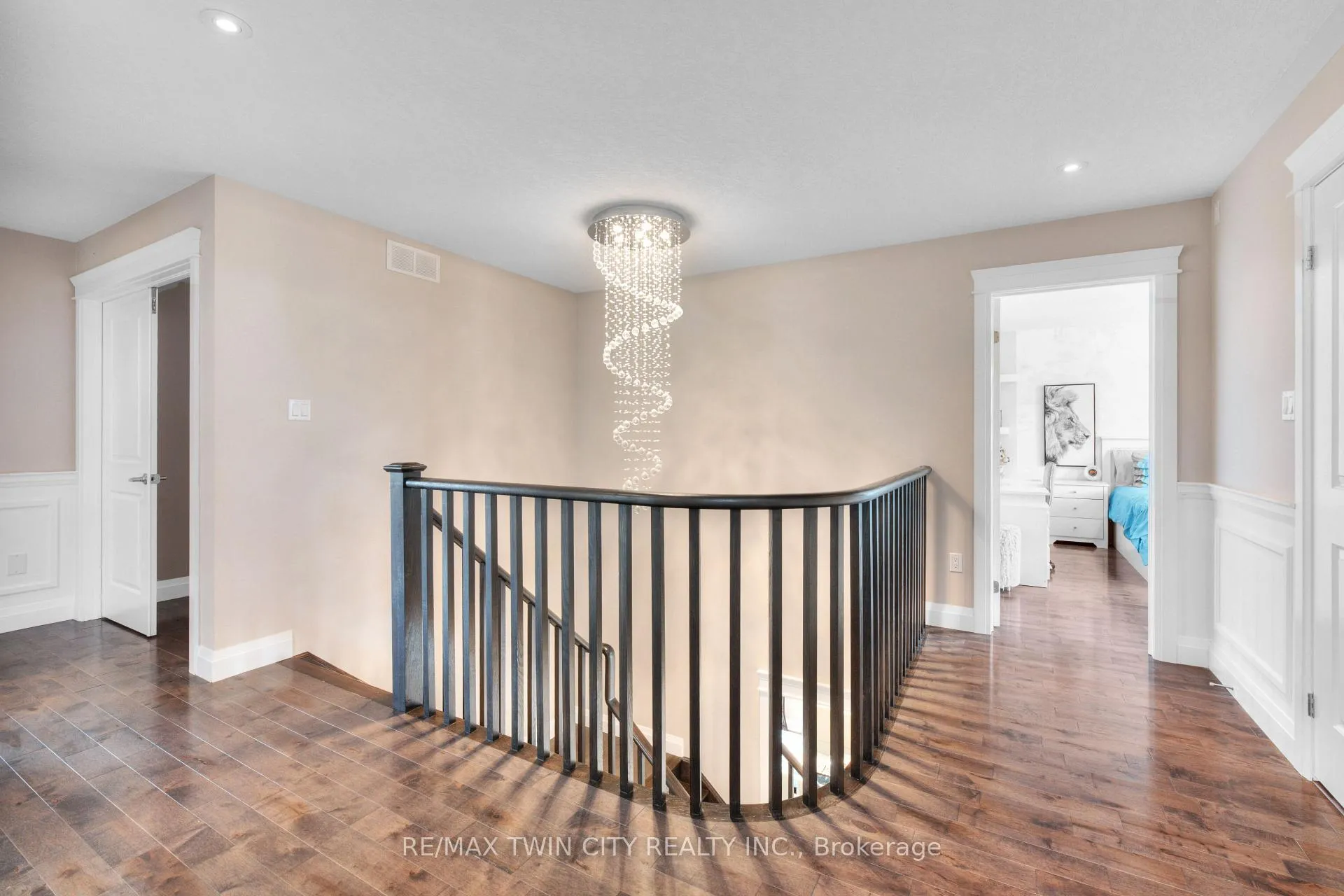 Photo 17 of 228 Evens Pond Crescent, Kitchener — HOMEH
