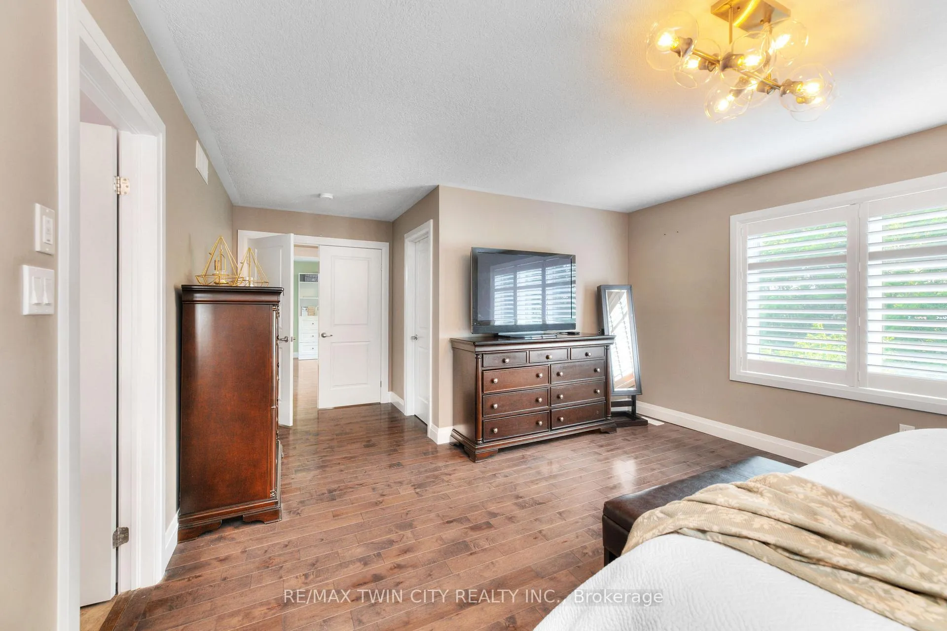 Photo 20 of 228 Evens Pond Crescent, Kitchener — HOMEH