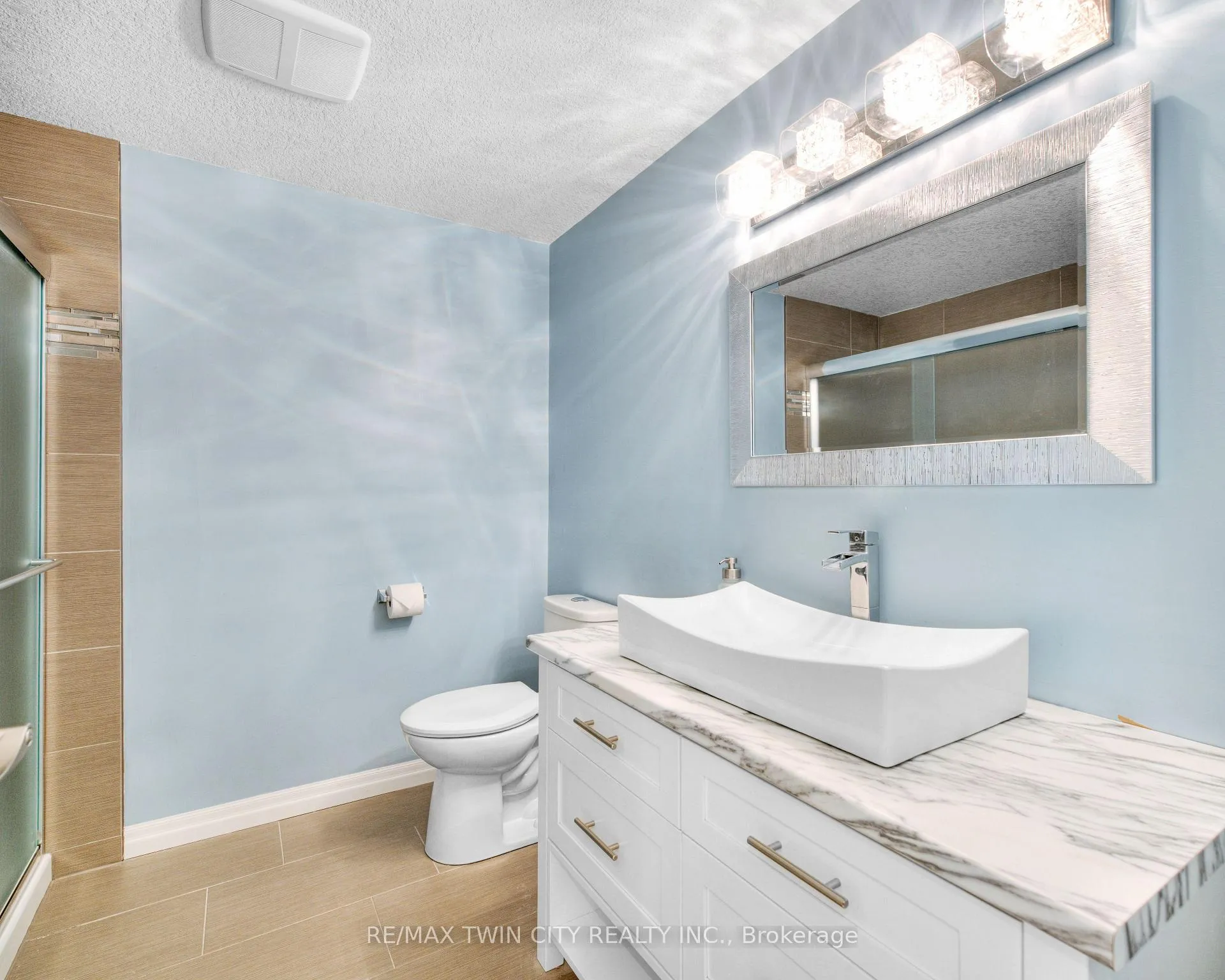 Photo 30 of 228 Evens Pond Crescent, Kitchener — HOMEH