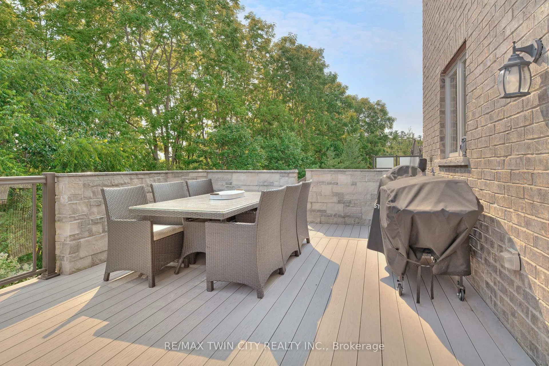 Photo 35 of 228 Evens Pond Crescent, Kitchener — HOMEH