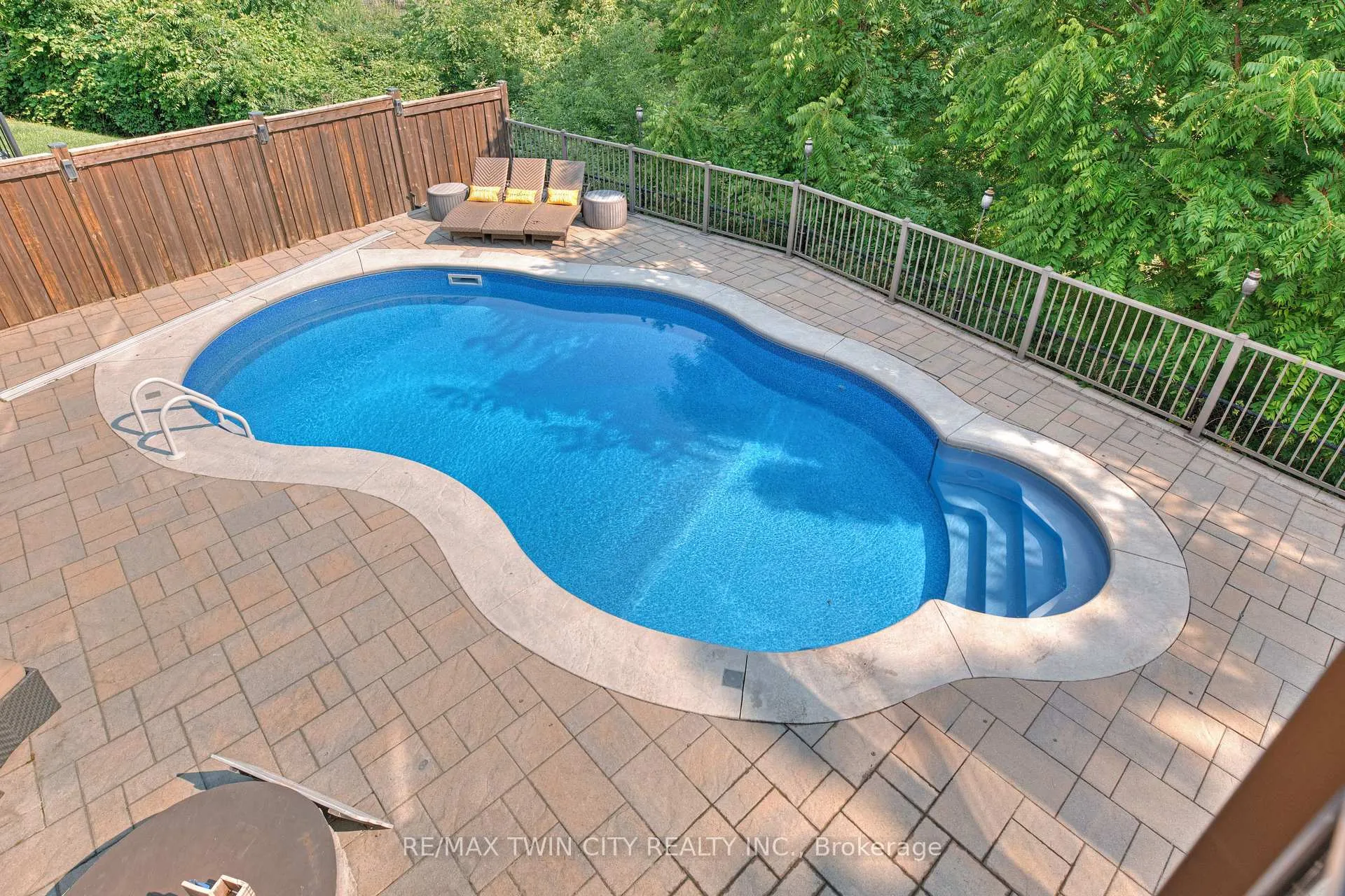 Photo 36 of 228 Evens Pond Crescent, Kitchener — HOMEH