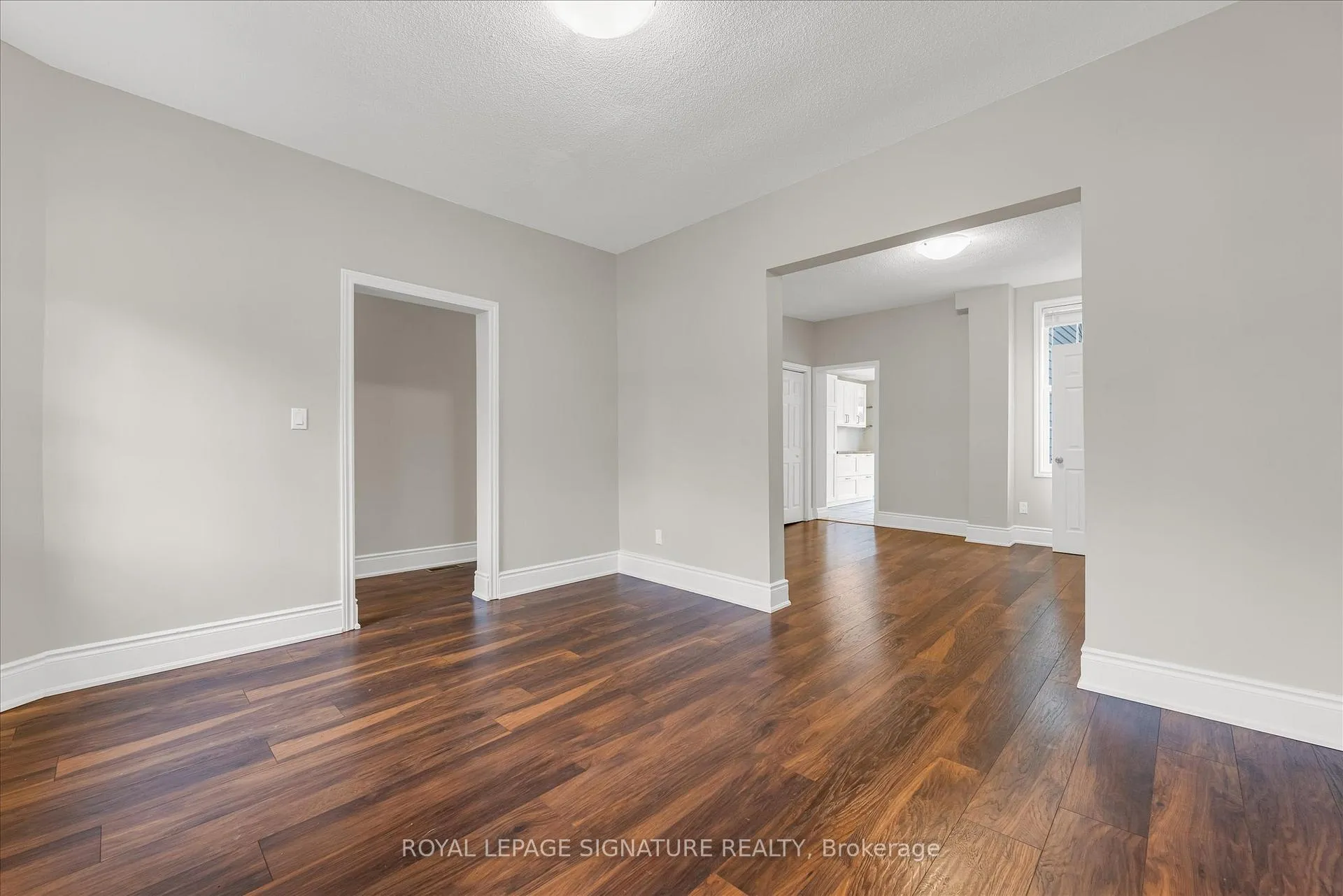 Photo 12 of 19 Strachan Street E, Hamilton, North End — HOMEH