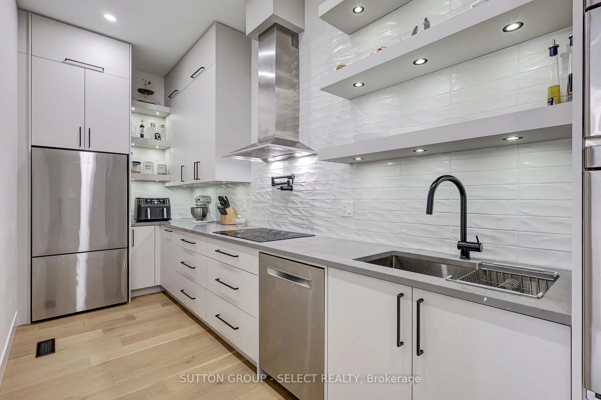 Photo 14 of 147 Westbrook Drive, Middlesex Centre, Kilworth — HOMEH