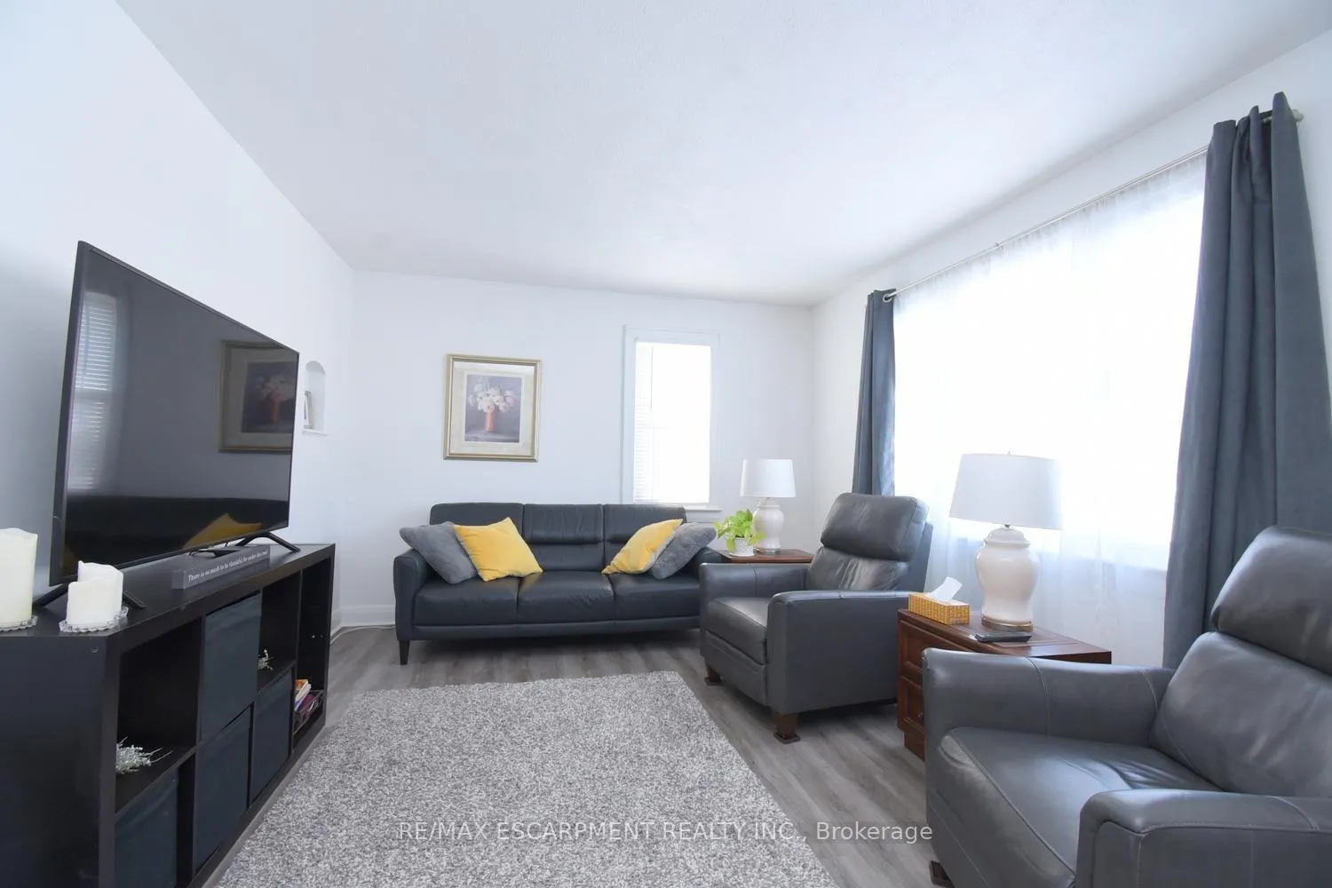 Photo 11 of 411 Ross Avenue, Haldimand, Dunnville — HOMEH