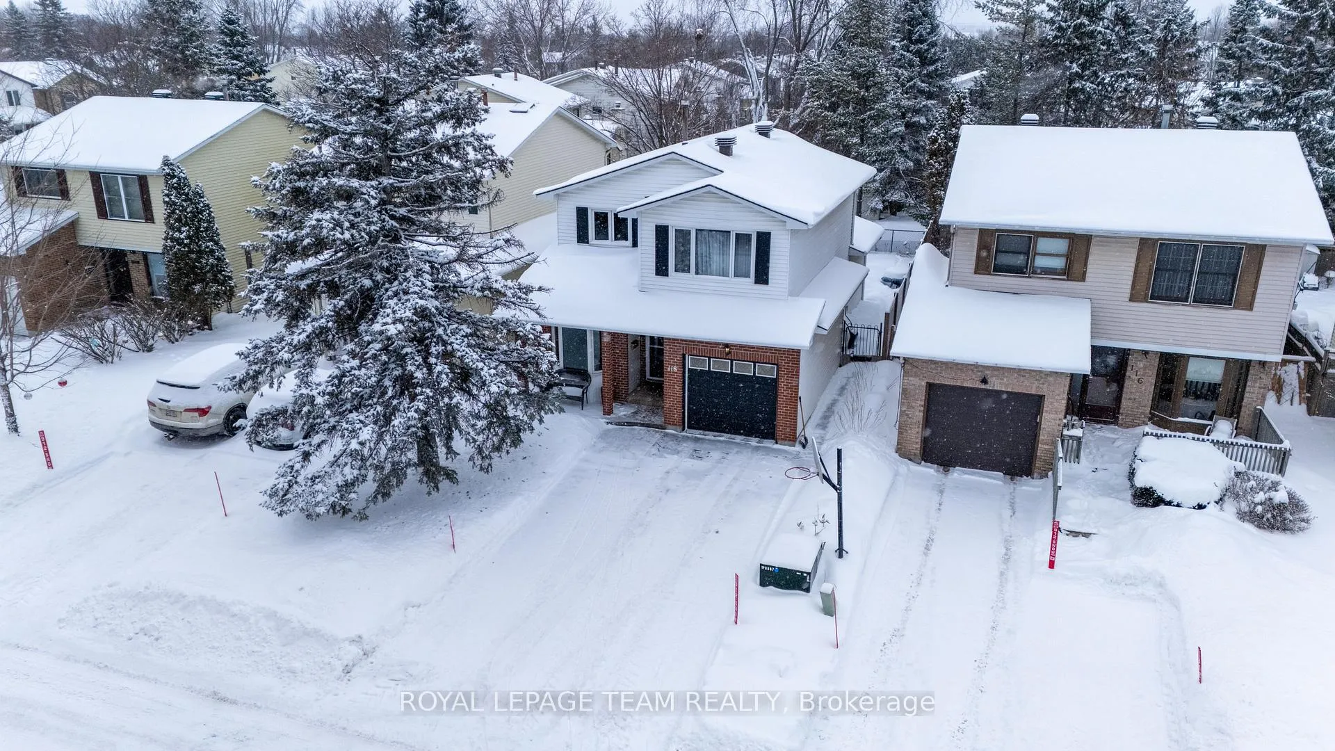 Photo 2 of 118 Seabrooke Drive, Ottawa, Kanata - Glencairn/Hazeldean — HOMEH