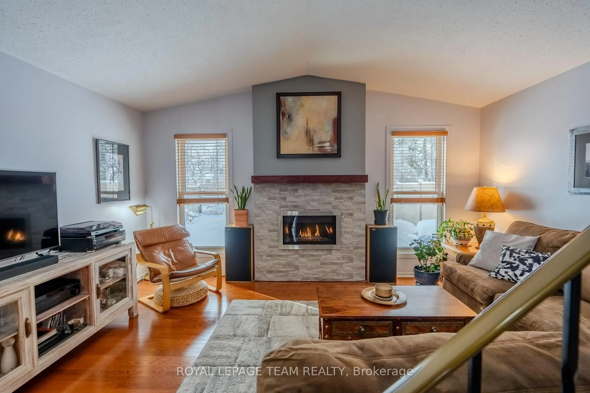 Photo 15 of 118 Seabrooke Drive, Ottawa, Kanata - Glencairn/Hazeldean — HOMEH
