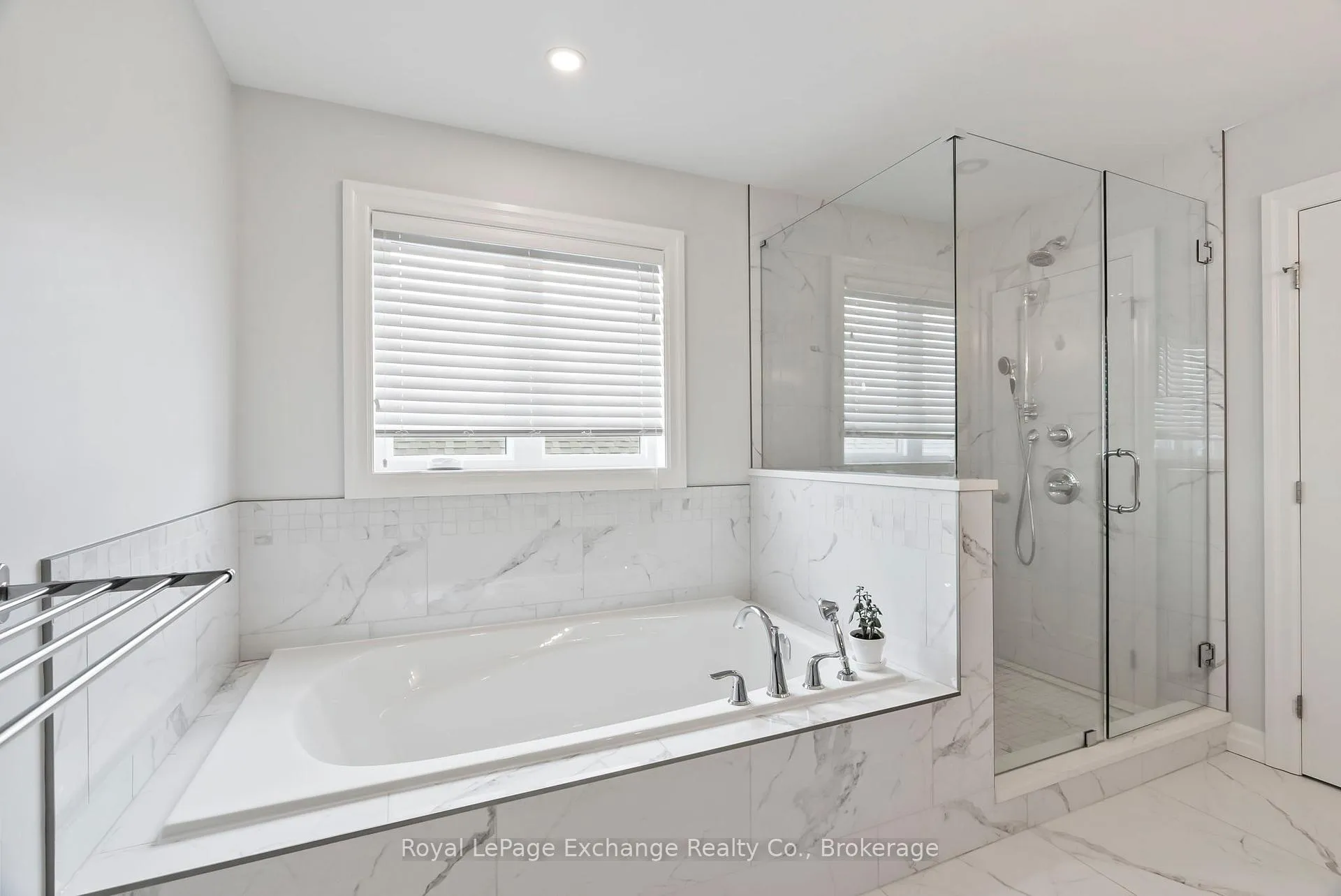 Photo 23 of 589 Morrison Crescent, Kincardine — HOMEH