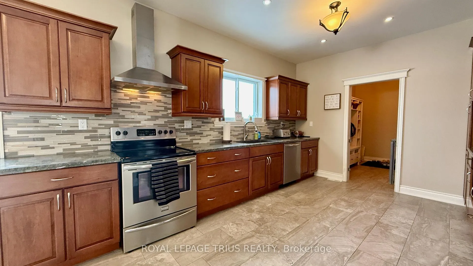 Photo 8 of 1215 Concession 8 Townsend, Norfolk, Townsend — HOMEH