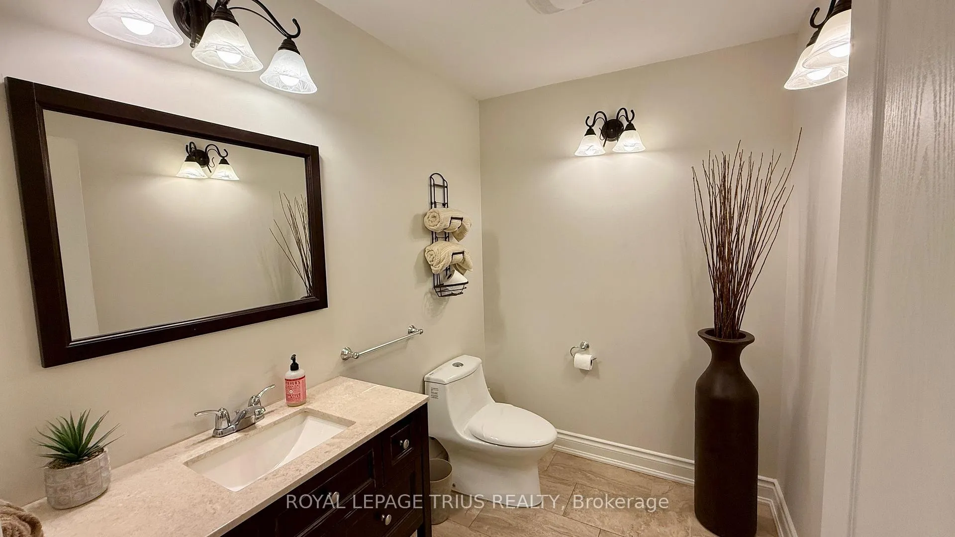 Photo 18 of 1215 Concession 8 Townsend, Norfolk, Townsend — HOMEH