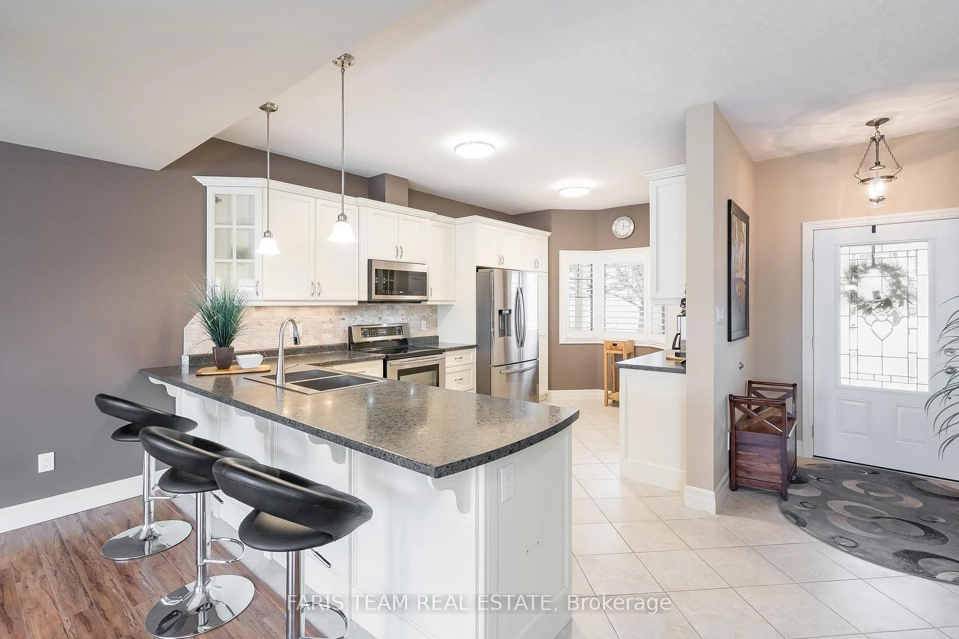 Photo 2 of 34 Drummond Drive, Penetanguishene — HOMEH