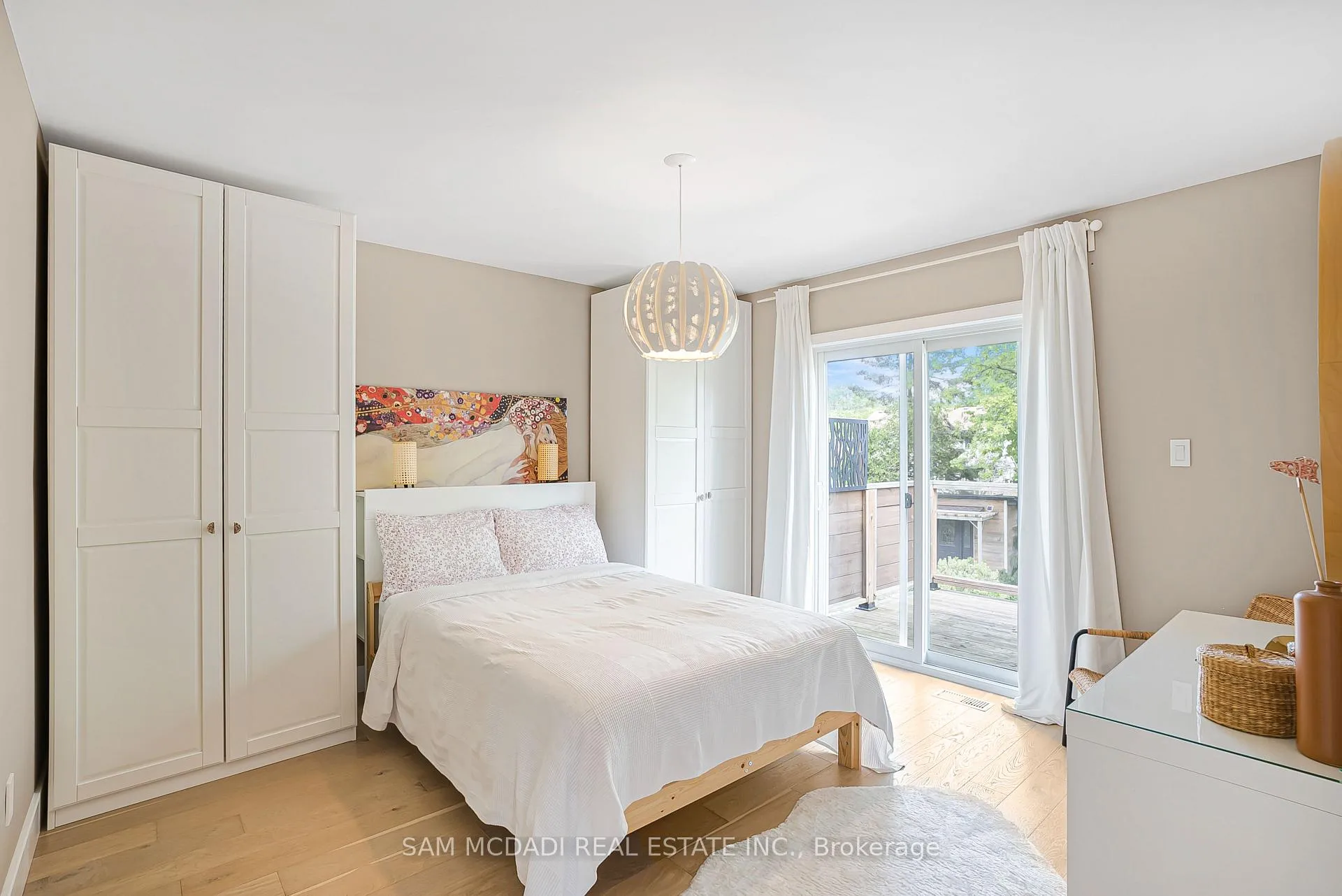 Photo 16 of 642 Red Pine Drive, Waterloo — HOMEH