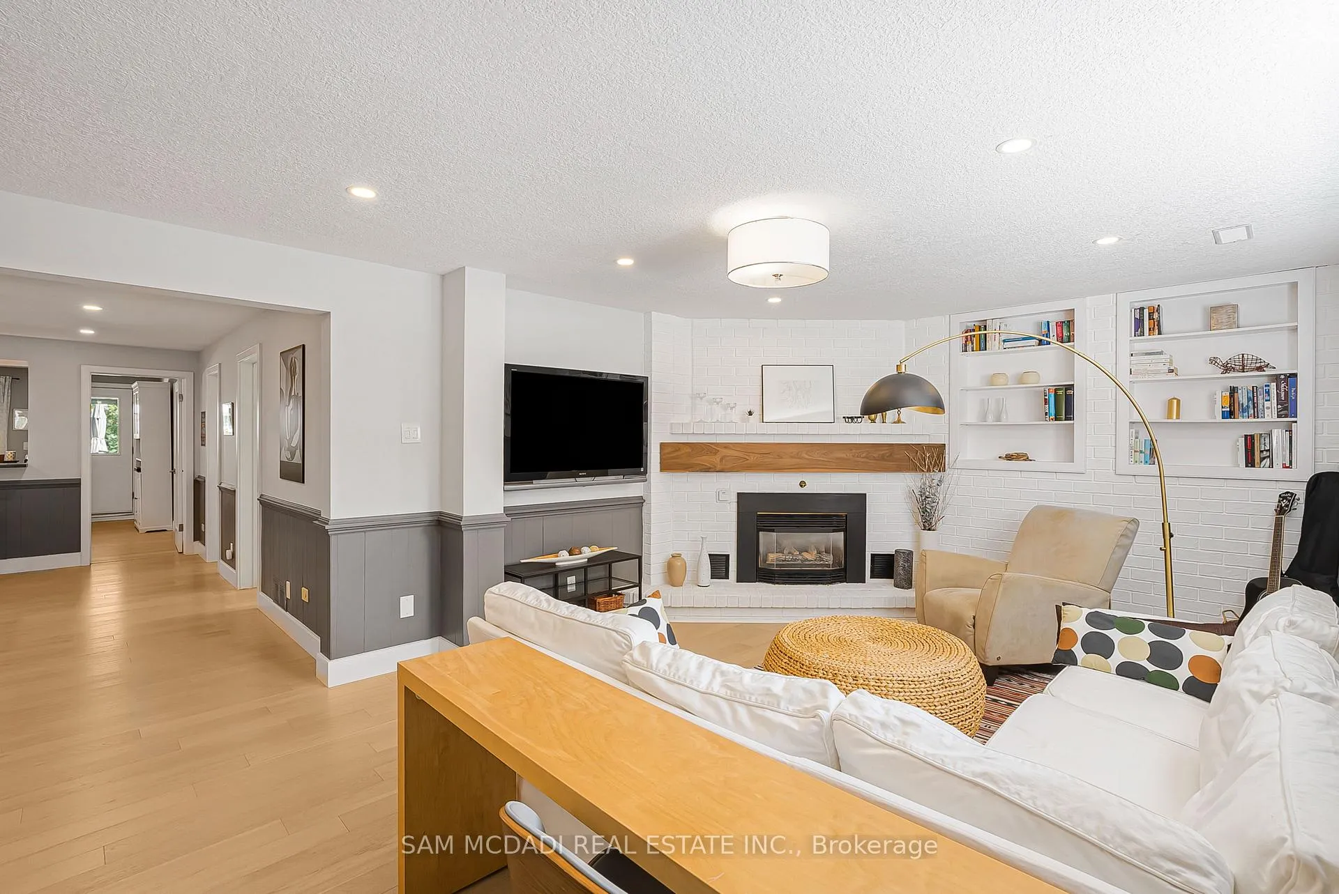 Photo 25 of 642 Red Pine Drive, Waterloo — HOMEH