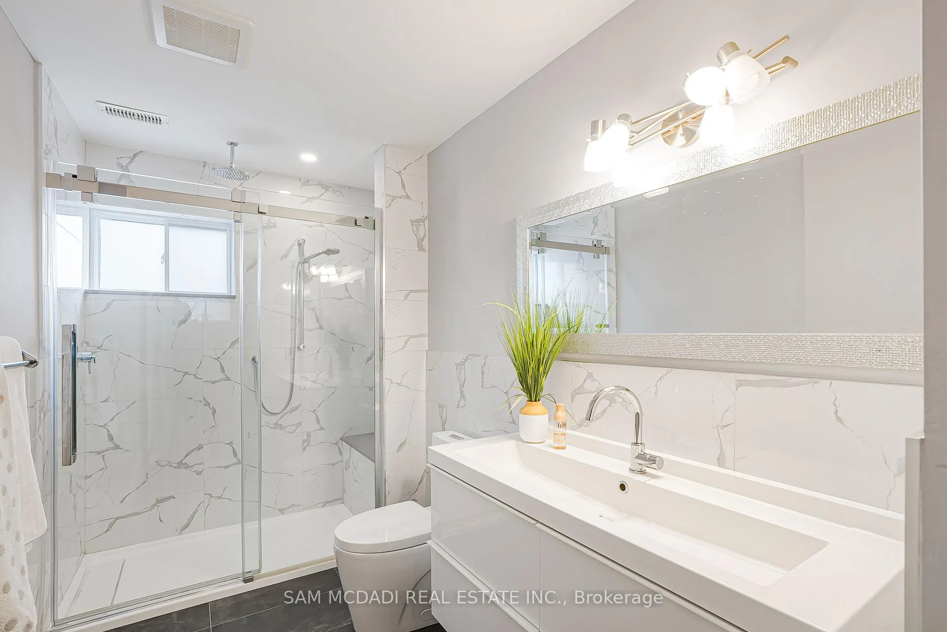 Photo 28 of 642 Red Pine Drive, Waterloo — HOMEH