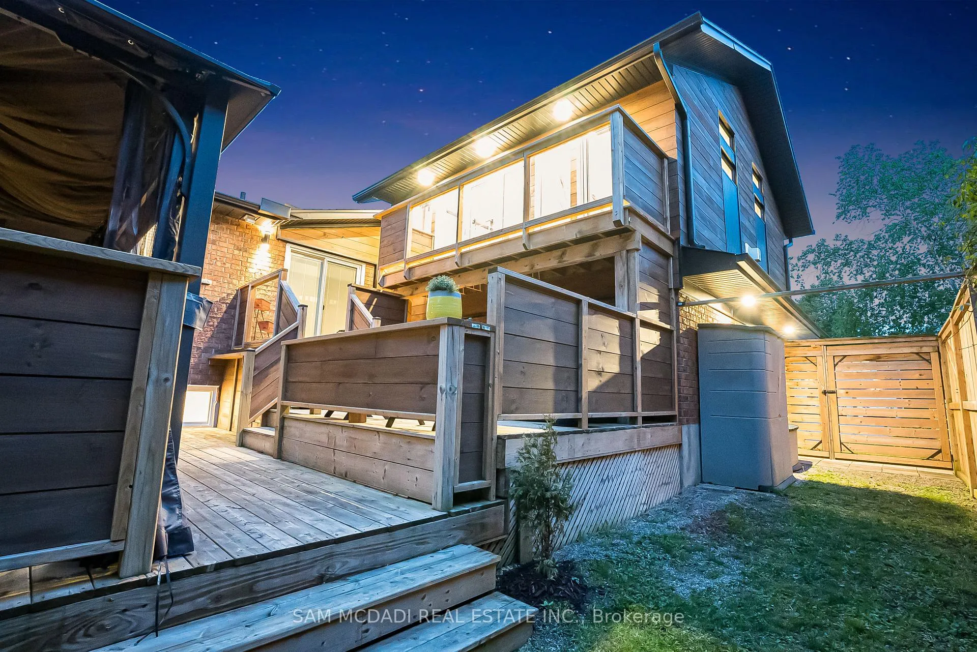 Photo 36 of 642 Red Pine Drive, Waterloo — HOMEH