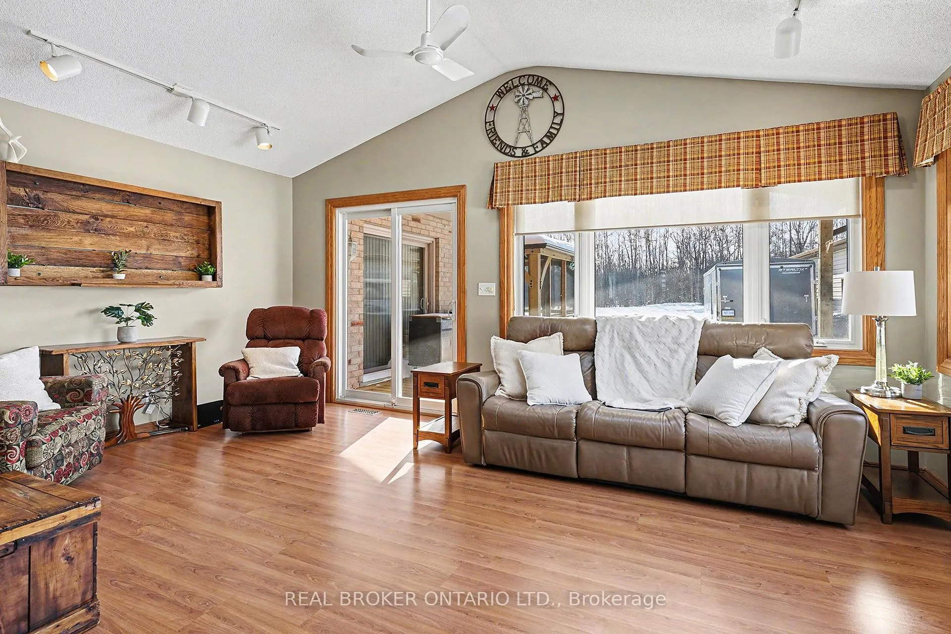 Photo 8 of 13382 Torbram Road, Caledon, Rural Caledon — HOMEH