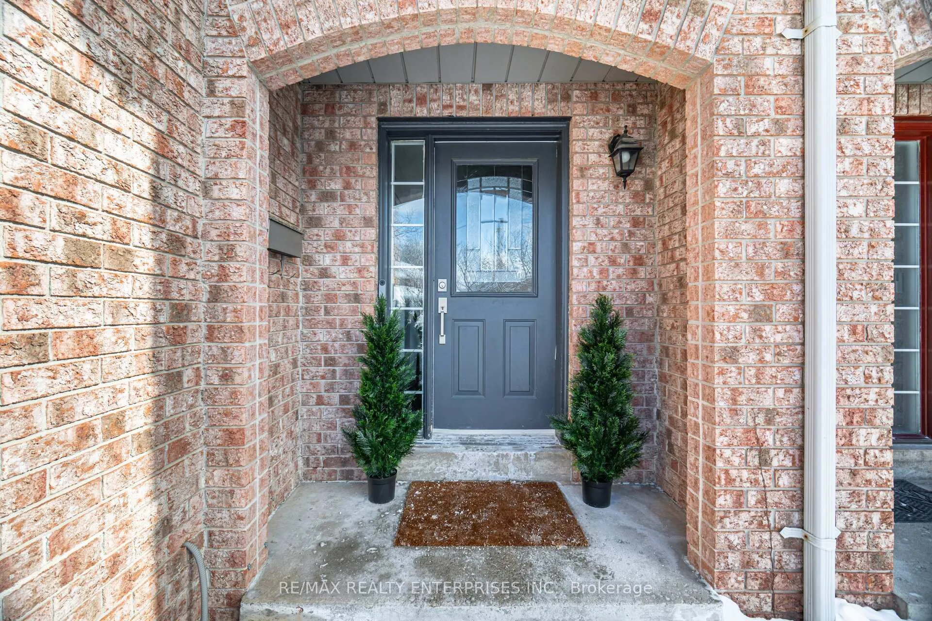 Photo 2 of 2401 Stefi Trail, Oakville, River Oaks — HOMEH