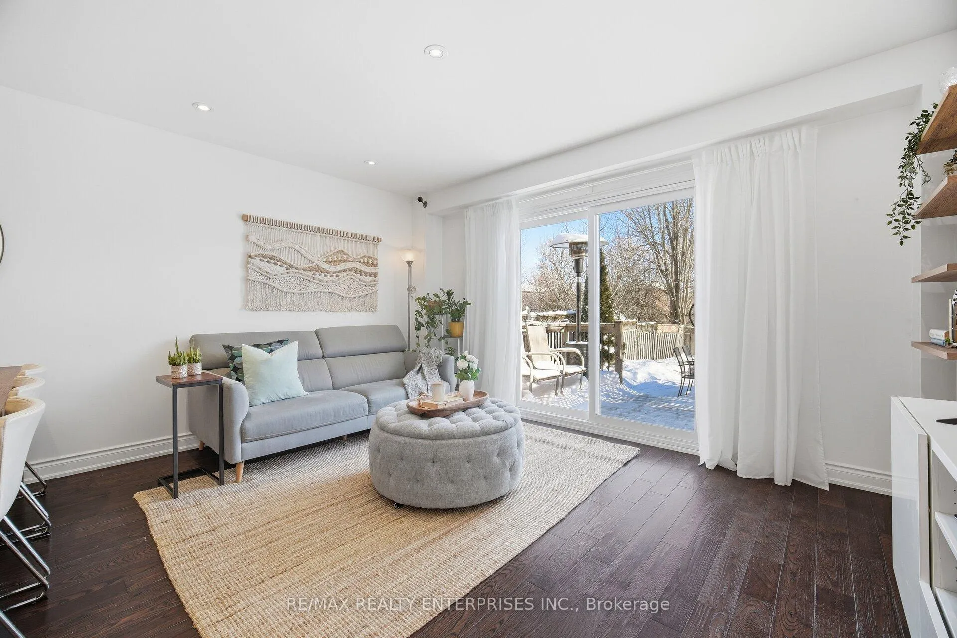 Photo 8 of 2401 Stefi Trail, Oakville, River Oaks — HOMEH