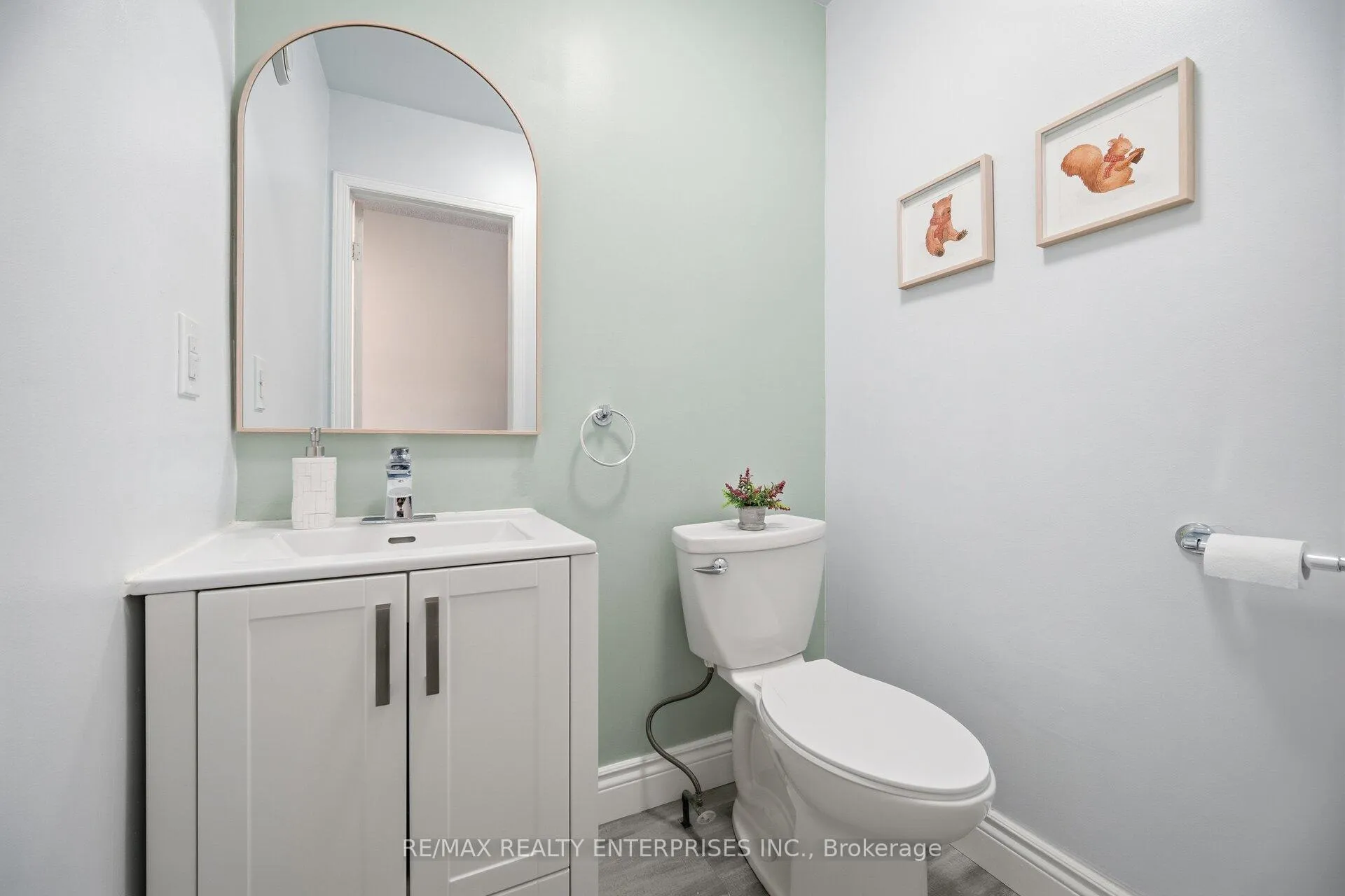 Photo 9 of 2401 Stefi Trail, Oakville, River Oaks — HOMEH