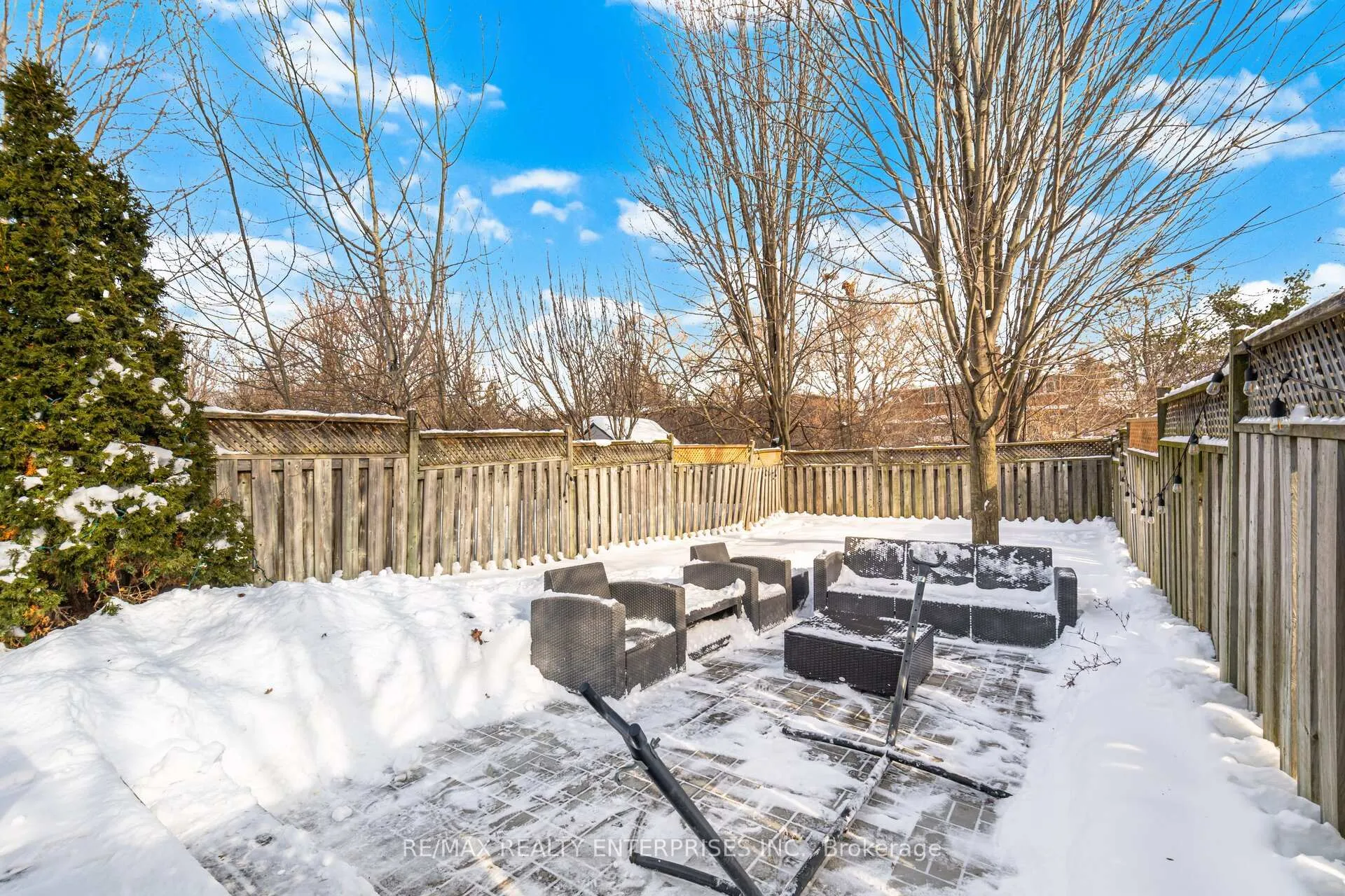 Photo 23 of 2401 Stefi Trail, Oakville, River Oaks — HOMEH