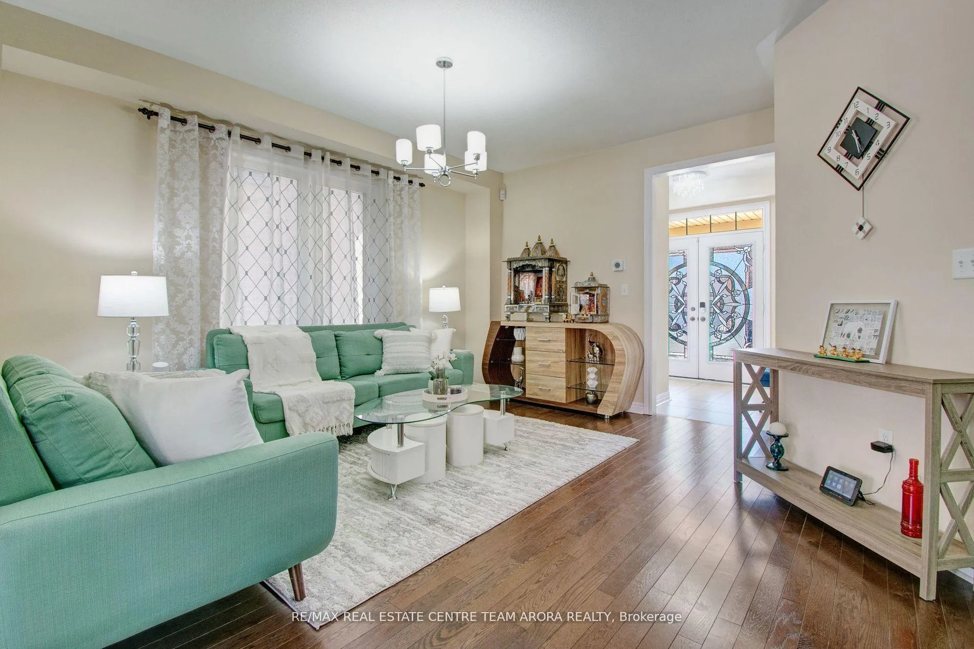 Photo 5 of 18 Fulmer Road, Brampton, Northwest Brampton — HOMEH