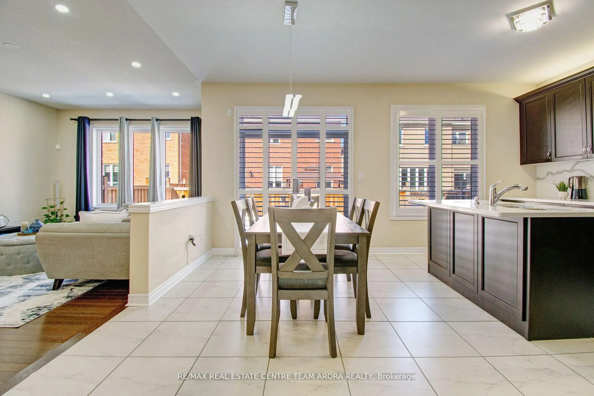 Photo 15 of 18 Fulmer Road, Brampton, Northwest Brampton — HOMEH