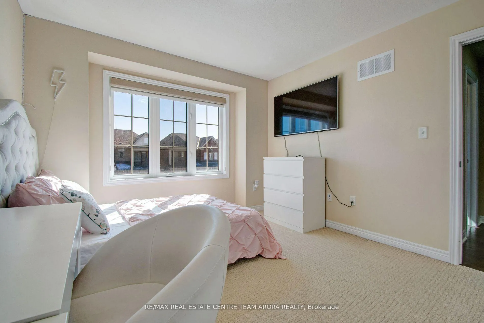 Photo 29 of 18 Fulmer Road, Brampton, Northwest Brampton — HOMEH