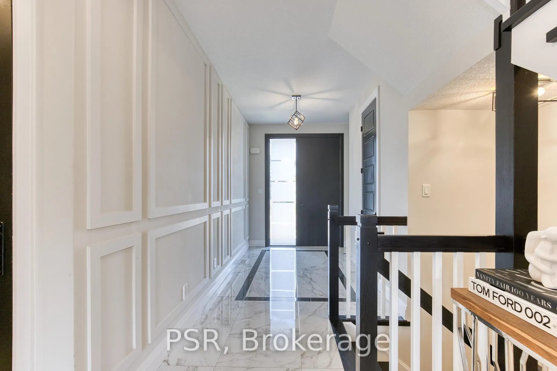 Photo 2 of 545 Doonwoods Crescent, Kitchener — HOMEH