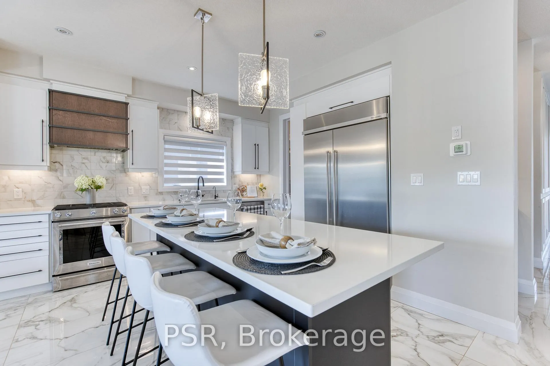 Photo 9 of 545 Doonwoods Crescent, Kitchener — HOMEH