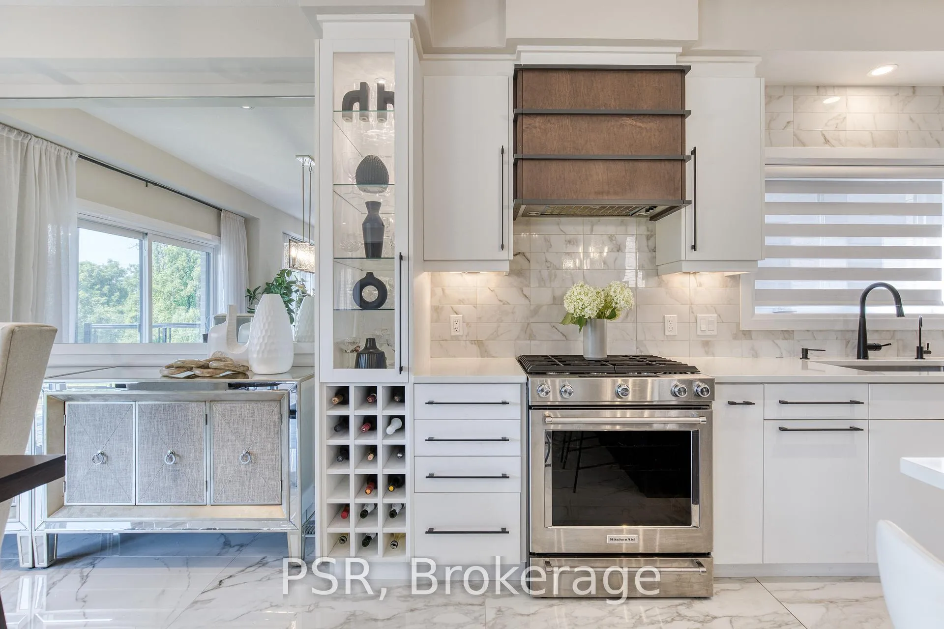 Photo 14 of 545 Doonwoods Crescent, Kitchener — HOMEH