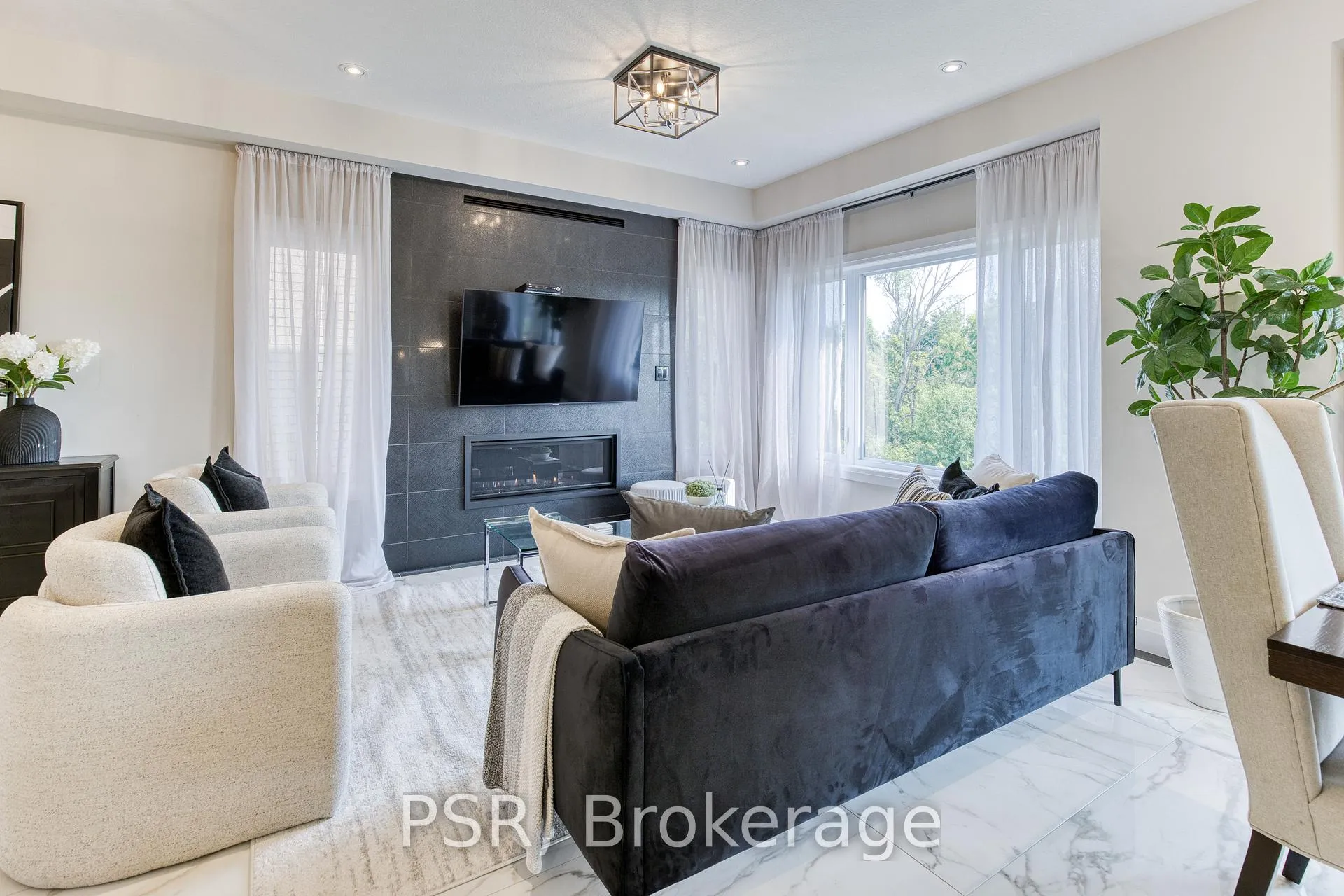 Photo 22 of 545 Doonwoods Crescent, Kitchener — HOMEH